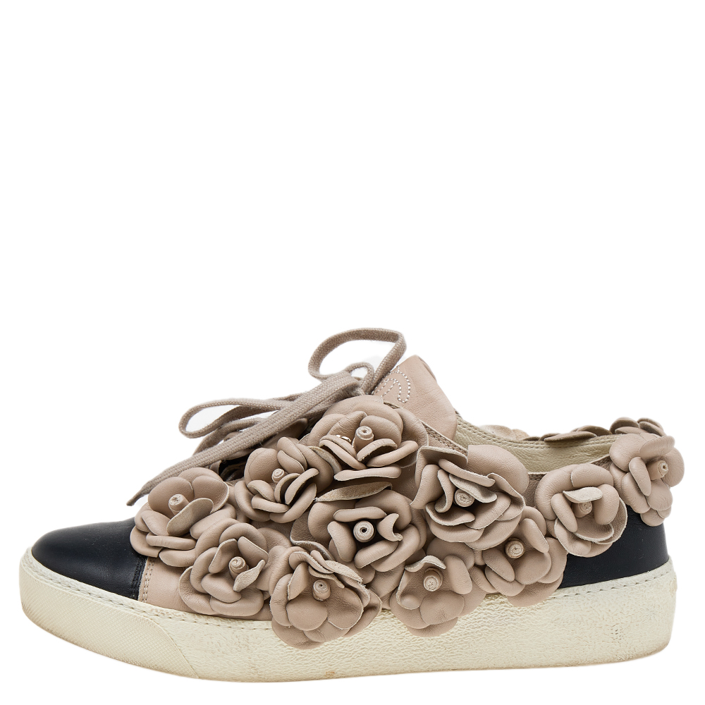 

Chanel Beige/Black Leather Camellia Cap Toe Low Top Sneakers Size