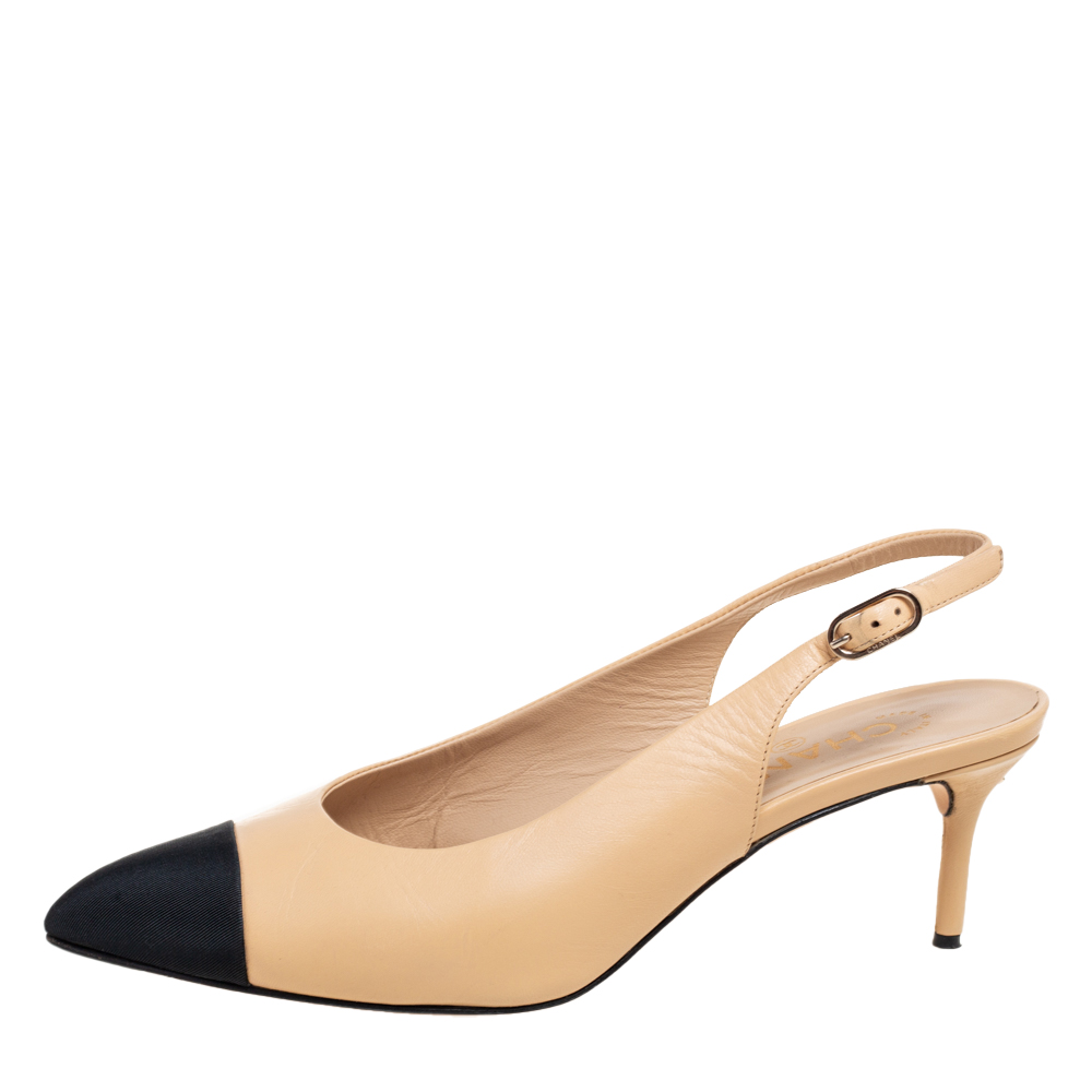 

Chanel Beige/Black Leather And Canvas Cap Toe Slingback Pumps Size