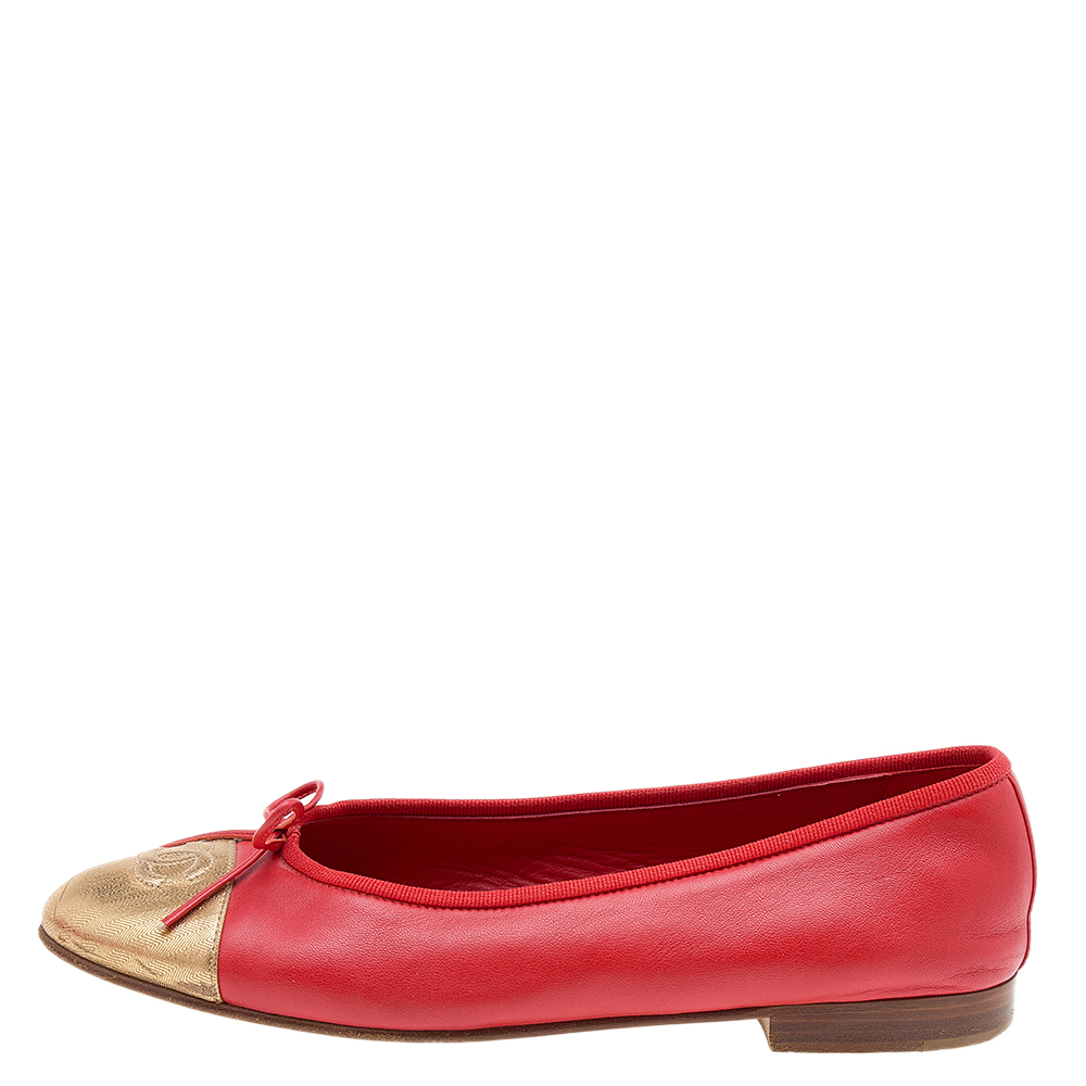 

Chanel Red/Gold Leather CC Cap Toe Bow Ballet Flats Size