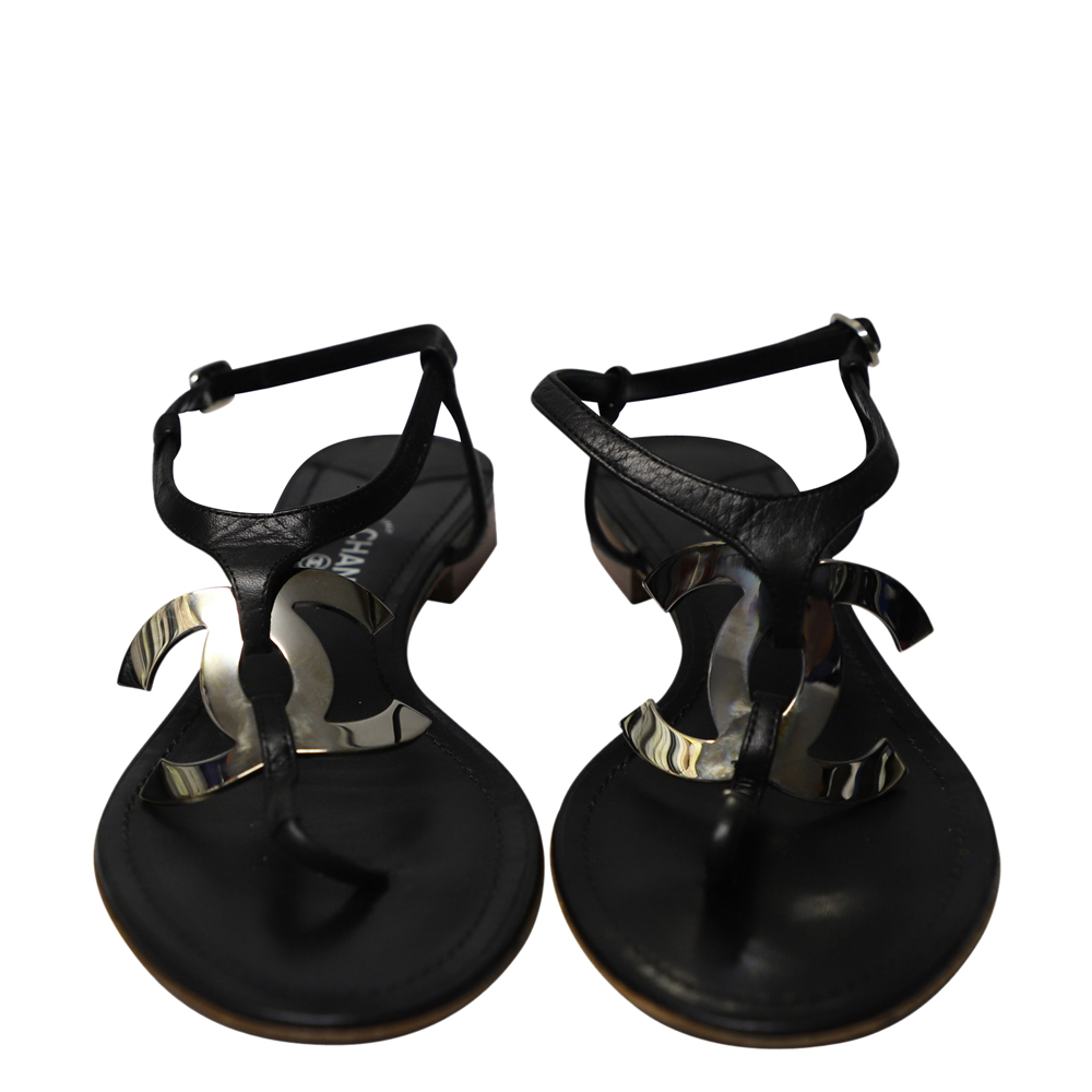 

Chanel Black Leather CC Thong Sandals Size EU