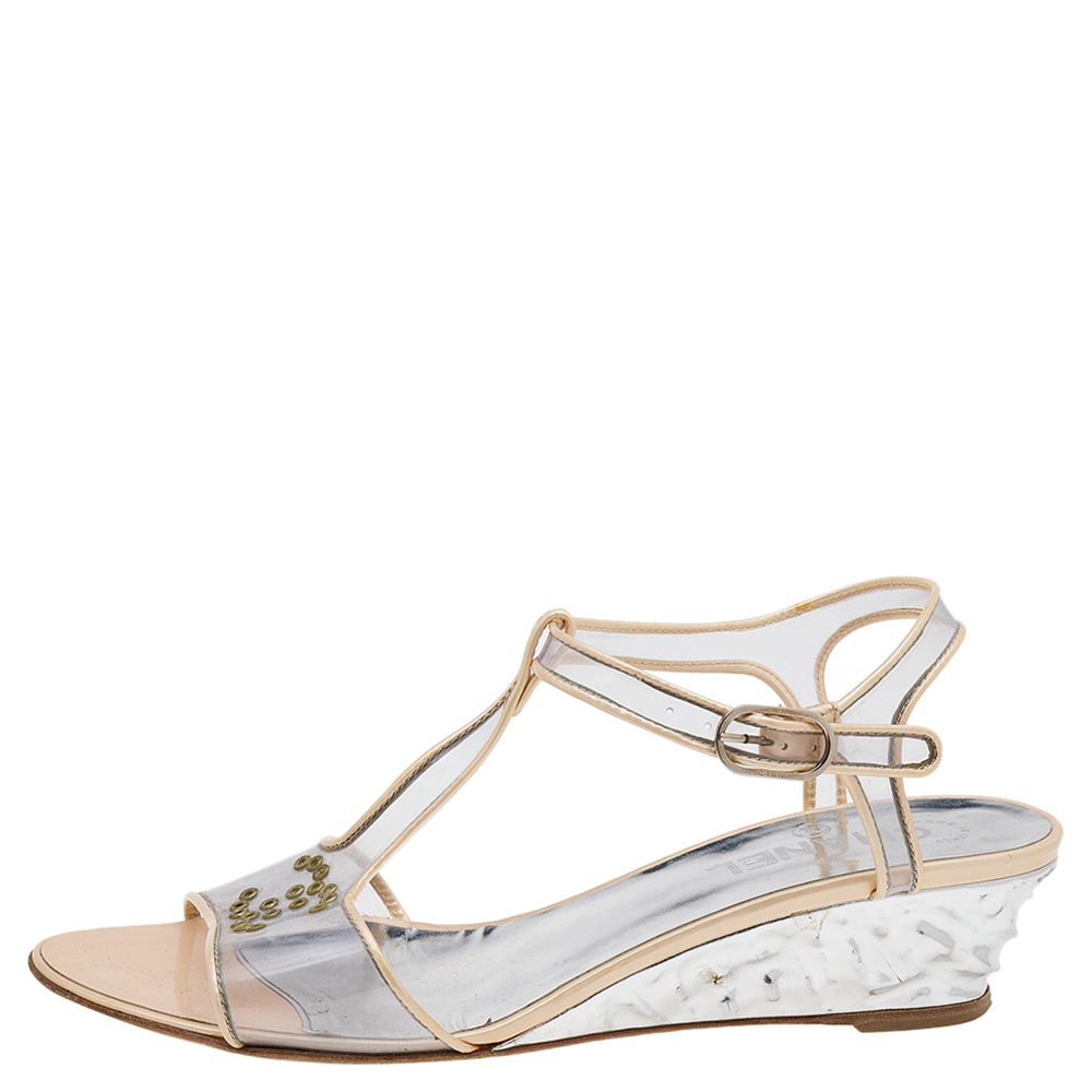 

Chanel Beige PVC and Patent Leather CC T-Strap Wedge Sandals Size