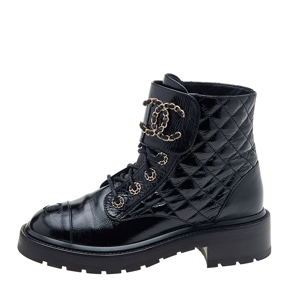 

Chanel Black Quilted Patent Leather CC Cap Toe Chain Link Logo Combat Boots Size