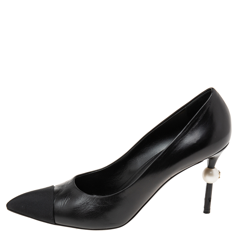 

Chanel Black Leather and Fabric Faux Pearl Heel Pumps Size