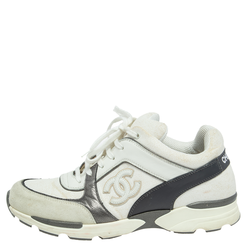 

Chanel Tricolor Leather And Canvas CC Lace Up Sneakers Size, White