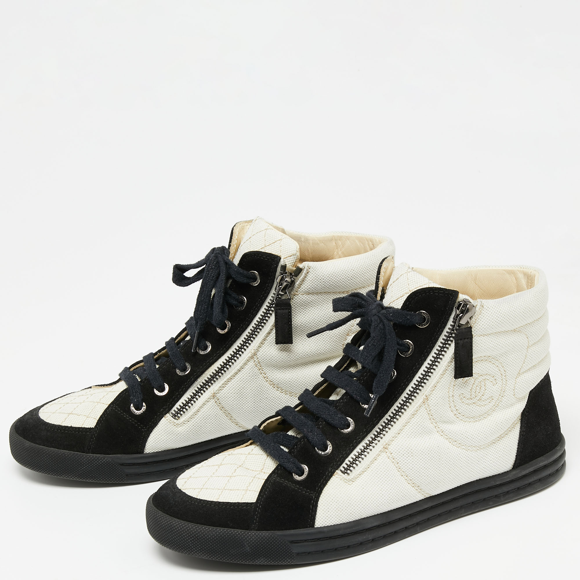 

Chanel Black/White Canvas and Suede CC High Top Sneakers Size