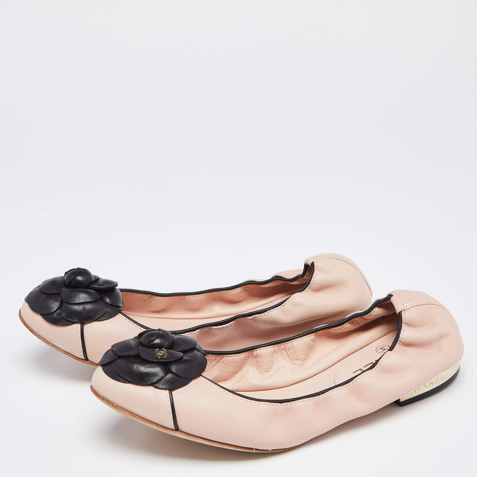 

Chanel Black/Pink Leather Black CC Camellia Scrunch Ballet Flats Size