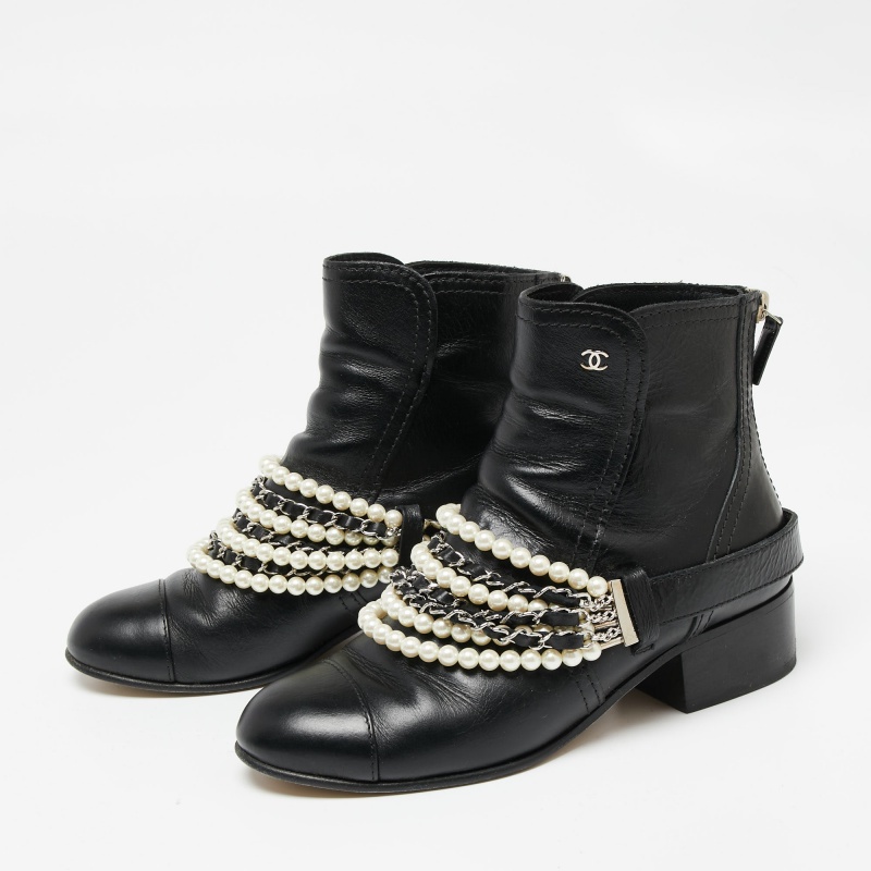 

Chanel Black Leather Pearl Chain Ankle Boots Size
