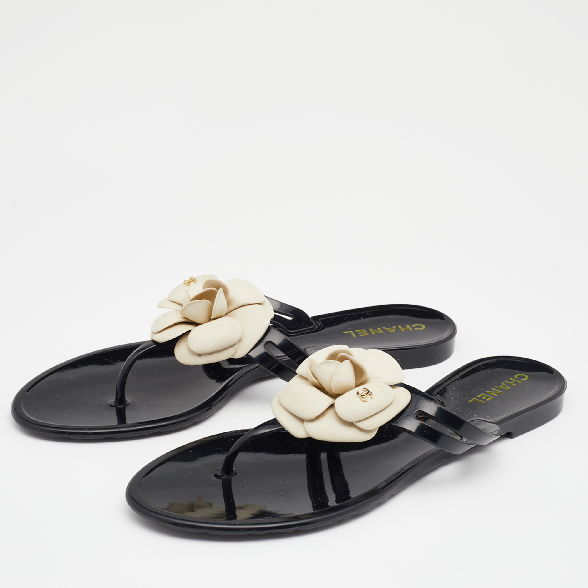 

Chanel Black Jelly Camellia Embellished Thong Sandals Size