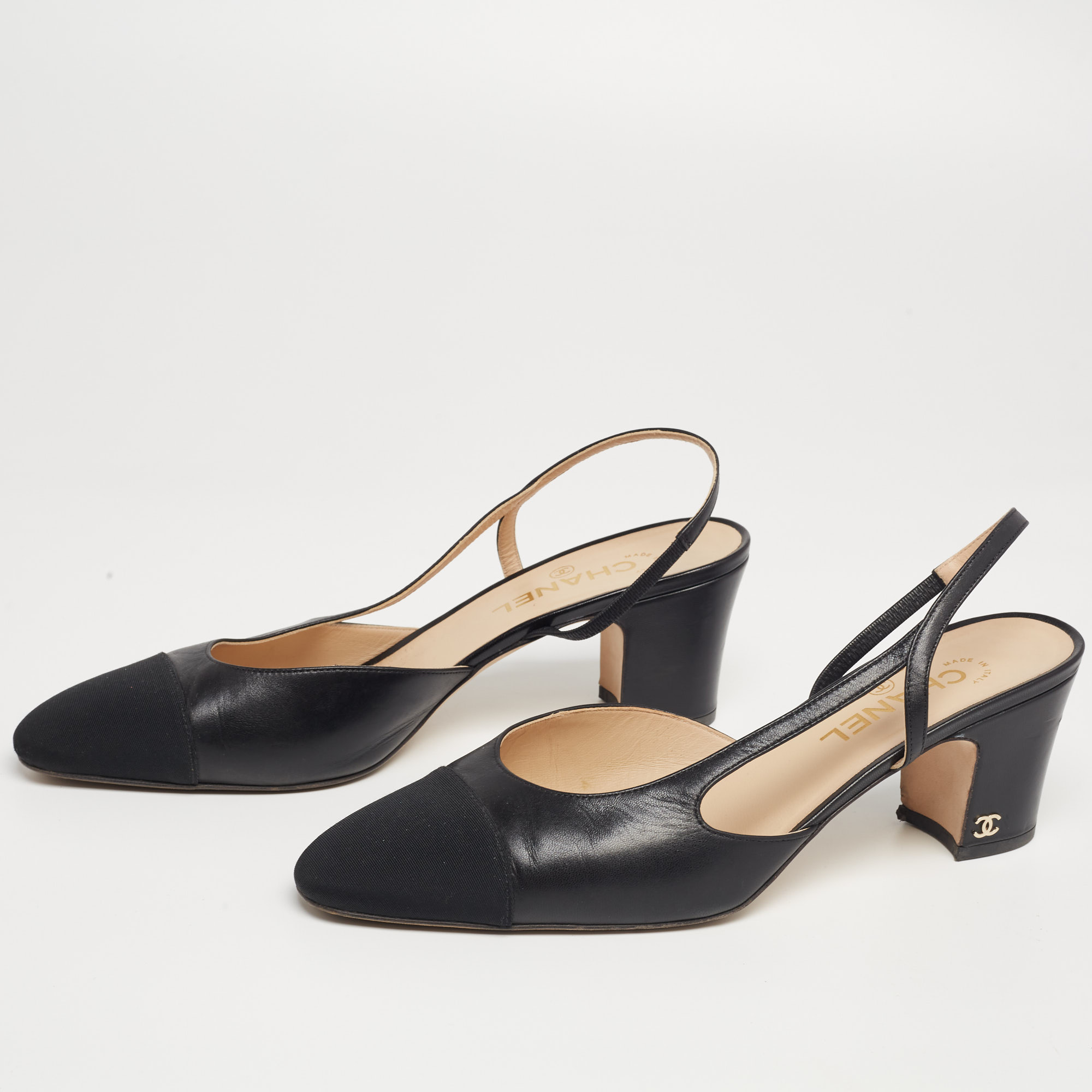 

Chanel Black Leather And Canvas Cap Toe Slingback Sandals Size