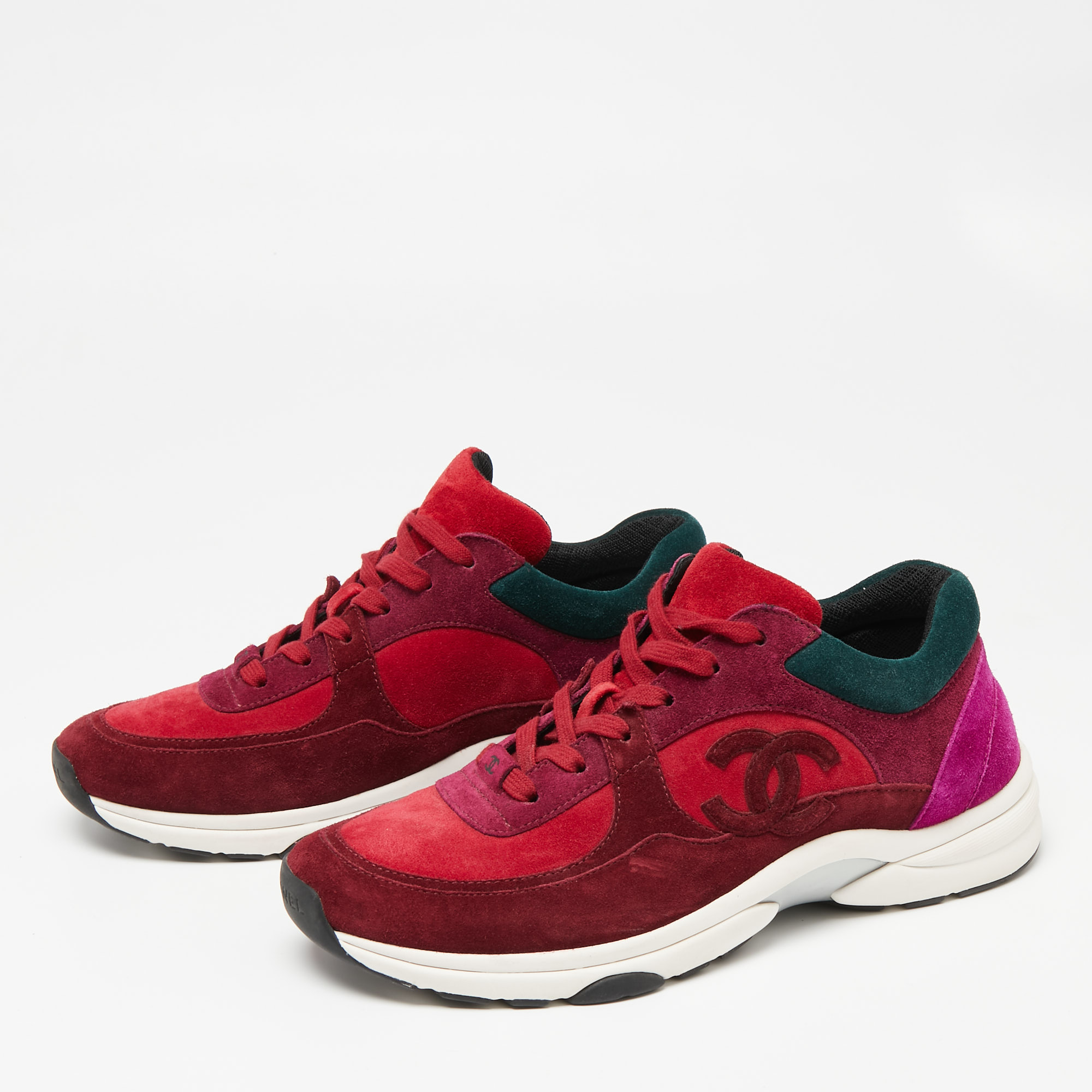 

Chanel Multicolor Suede CC Low-Top Sneakers Size