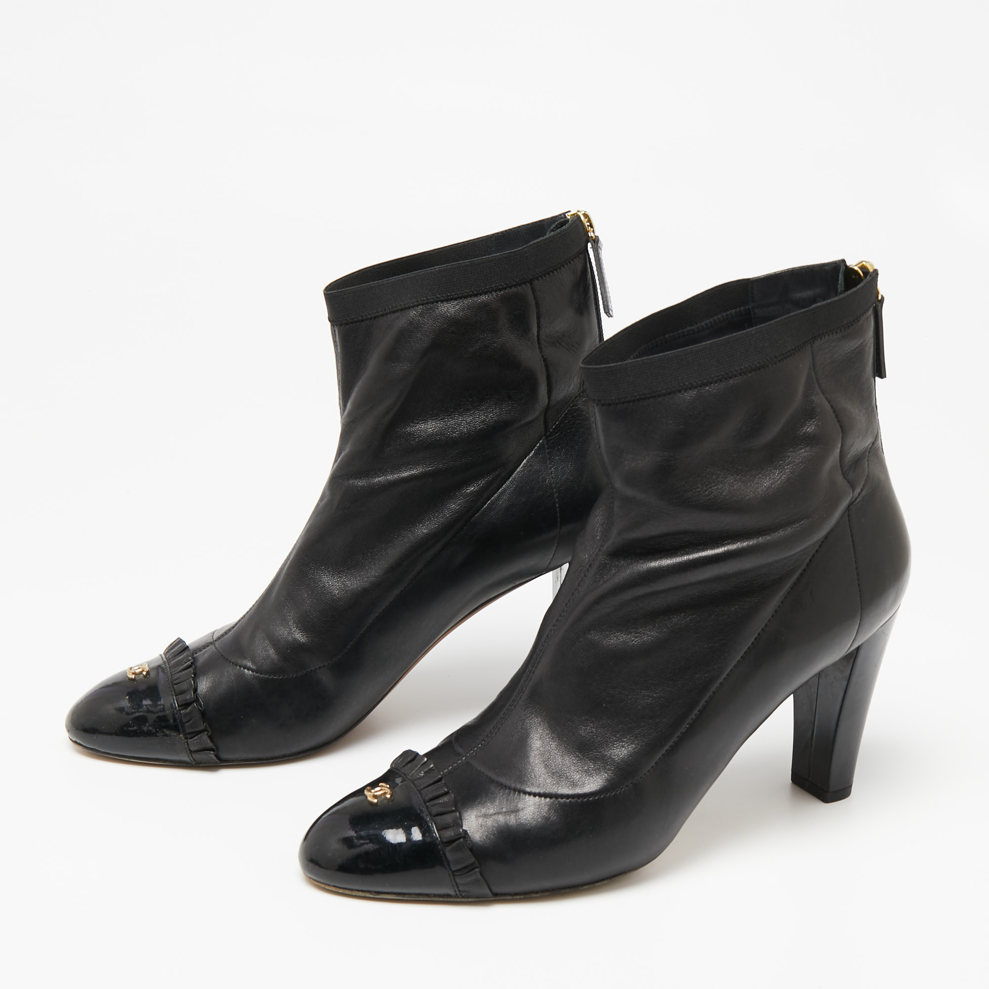 

Chanel Black Leather Cap Toe Ankle Boots Size