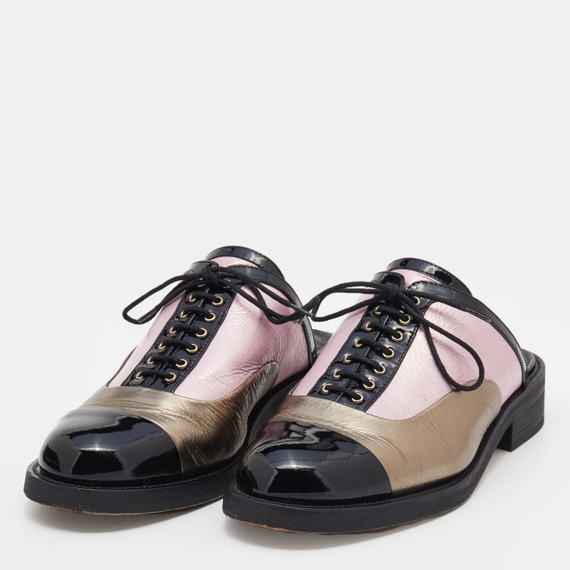 

Chanel Tricolor Patent And Foil Leather Lace Up Mule Sandals Size, Multicolor