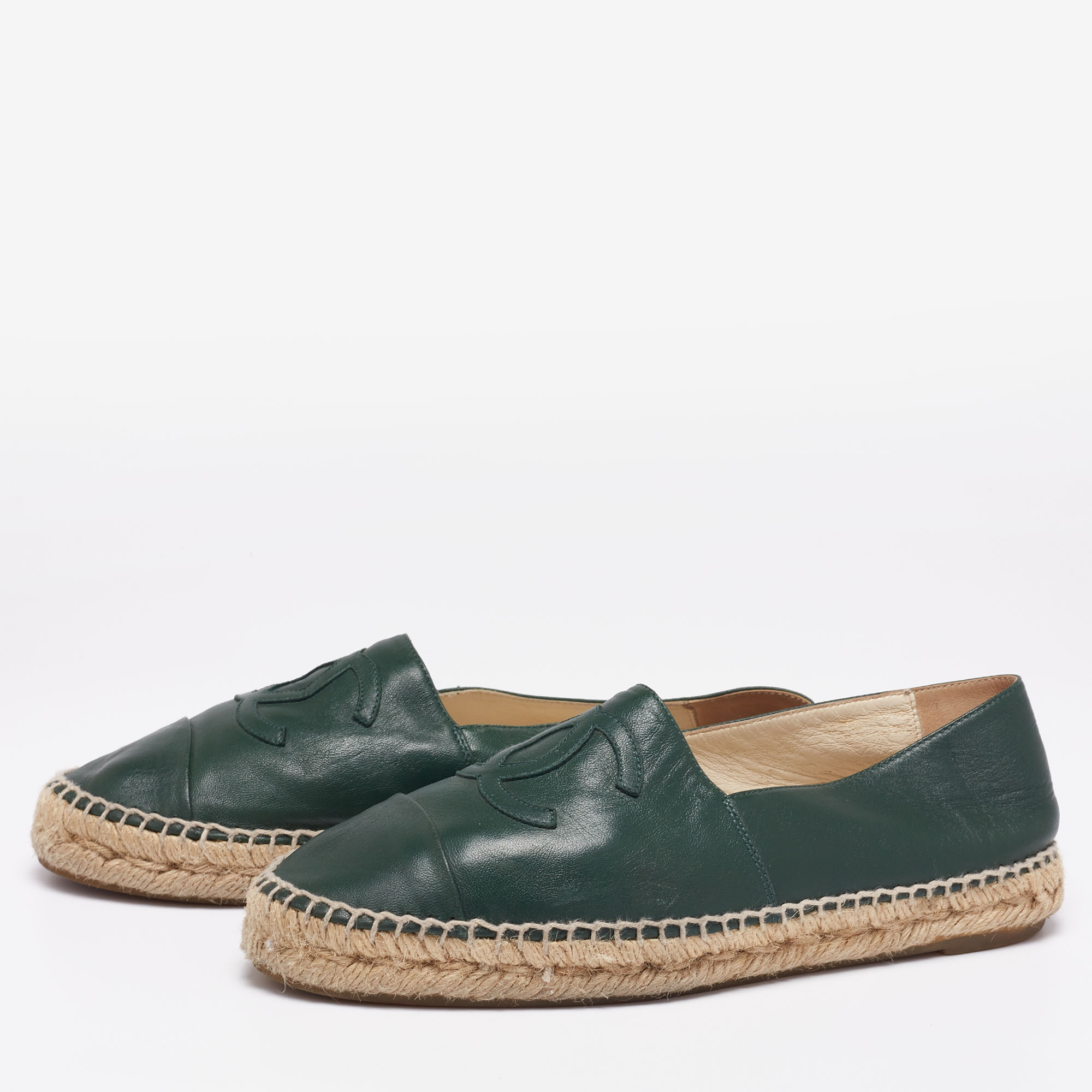 

Chanel Green Leather CC Cap Toe Espadrilles Flats Size