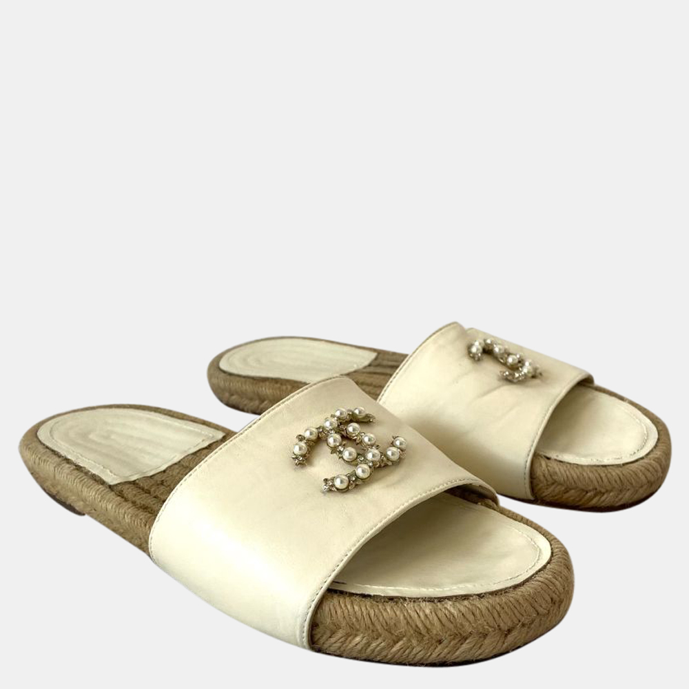 

Chanel White Canvas Espadrille Sandals EU