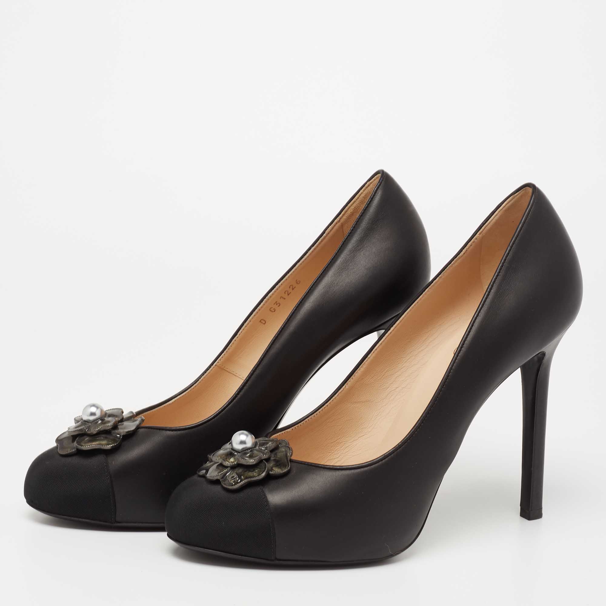 

Chanel Black Leather Camellia Pumps Size