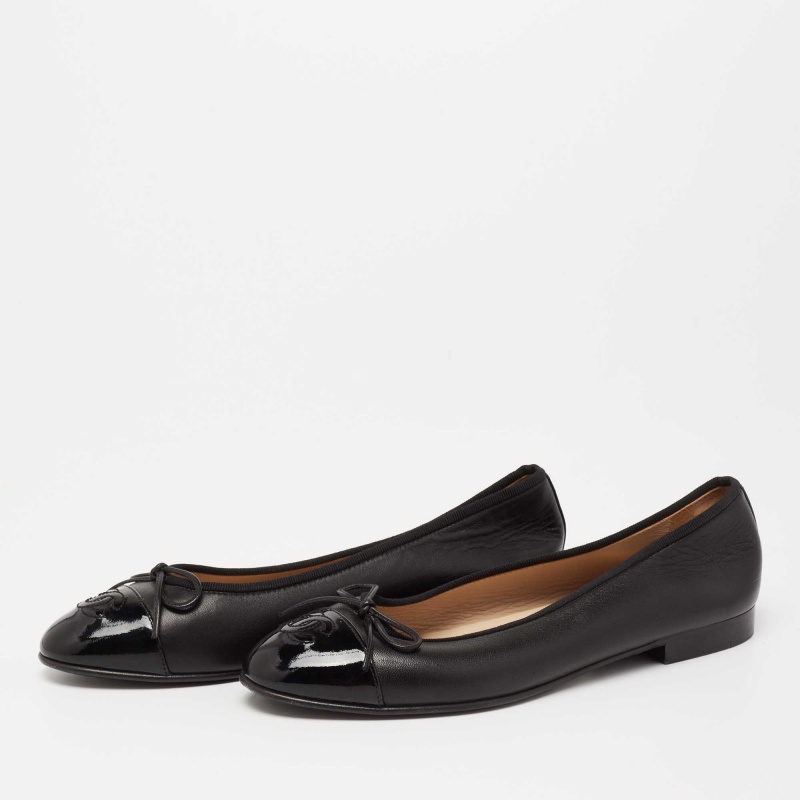 

Chanel Black Leather and Patent Bow CC Cap Toe Ballet Flats Size