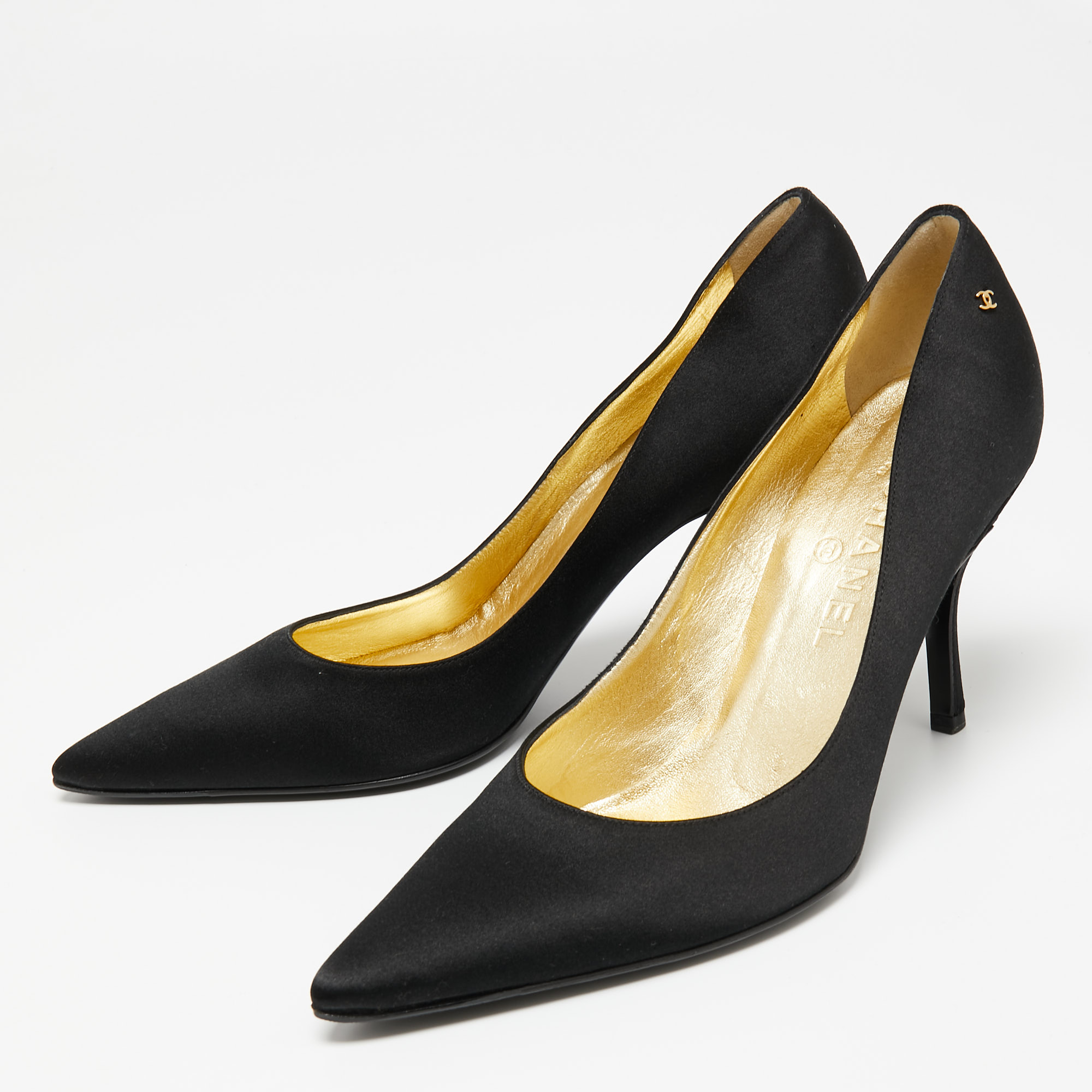

Chanel Black Satin Pointed Toe Pumps Size