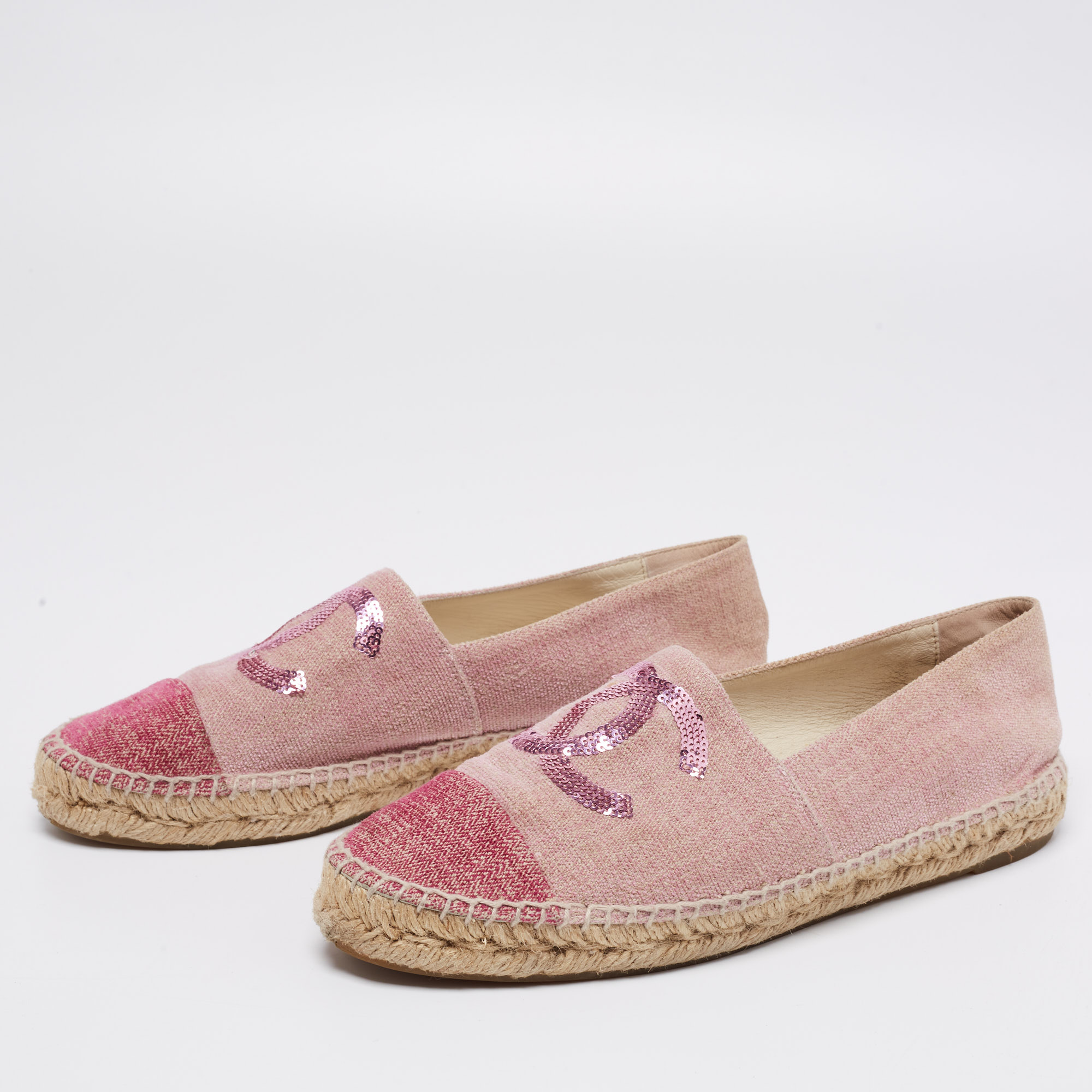 

Chanel Pink/Beige Canvas And Sequins Embellished CC Cap Toe Espadrilles Flats Size