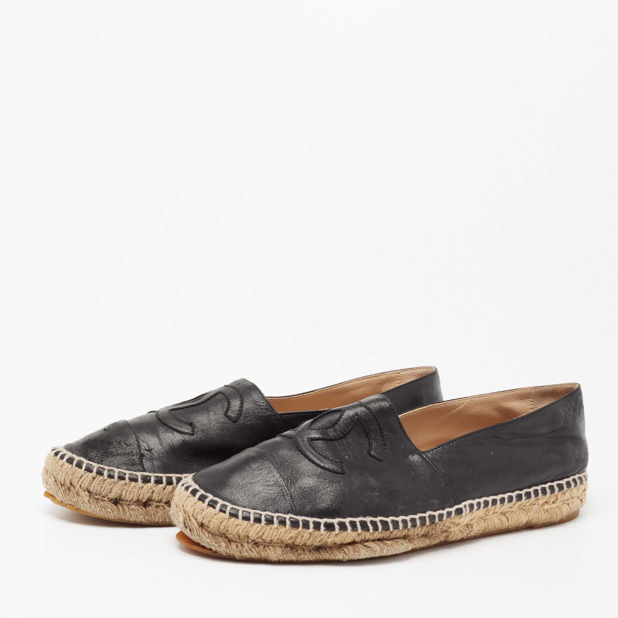 

Chanel Black Leather CC Logo Espadrilles Size