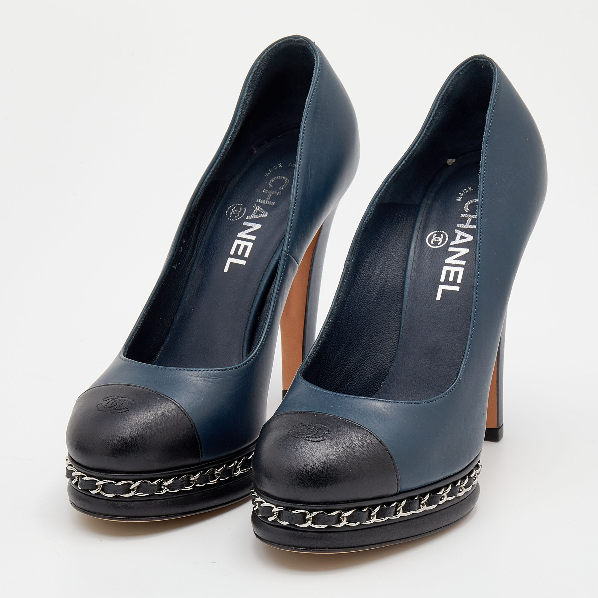 

Chanel Navy Blue/Black Leather CC Cap Toe Chain Platform Pumps Size