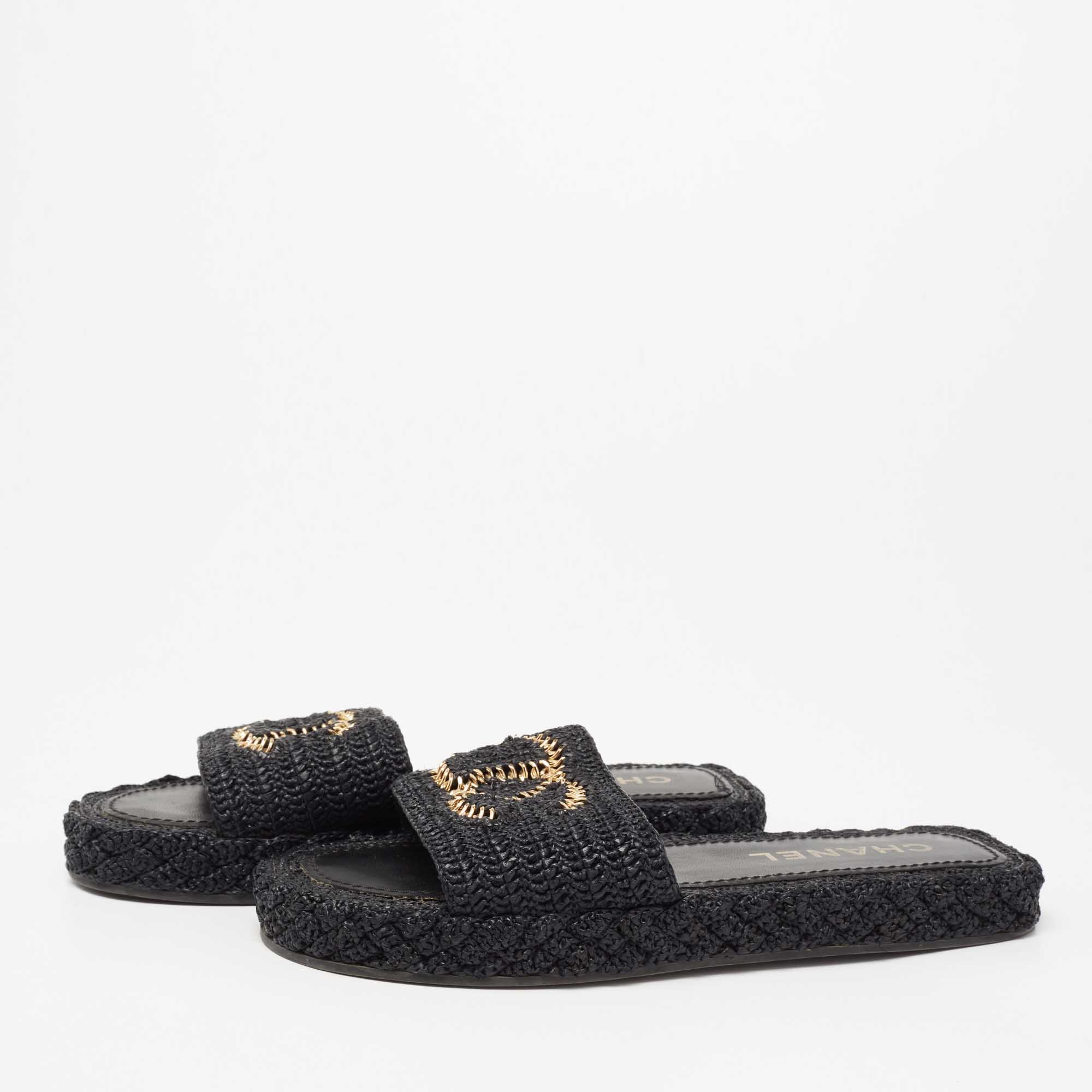 

Chanel Black Straw CC Flat Slides Size