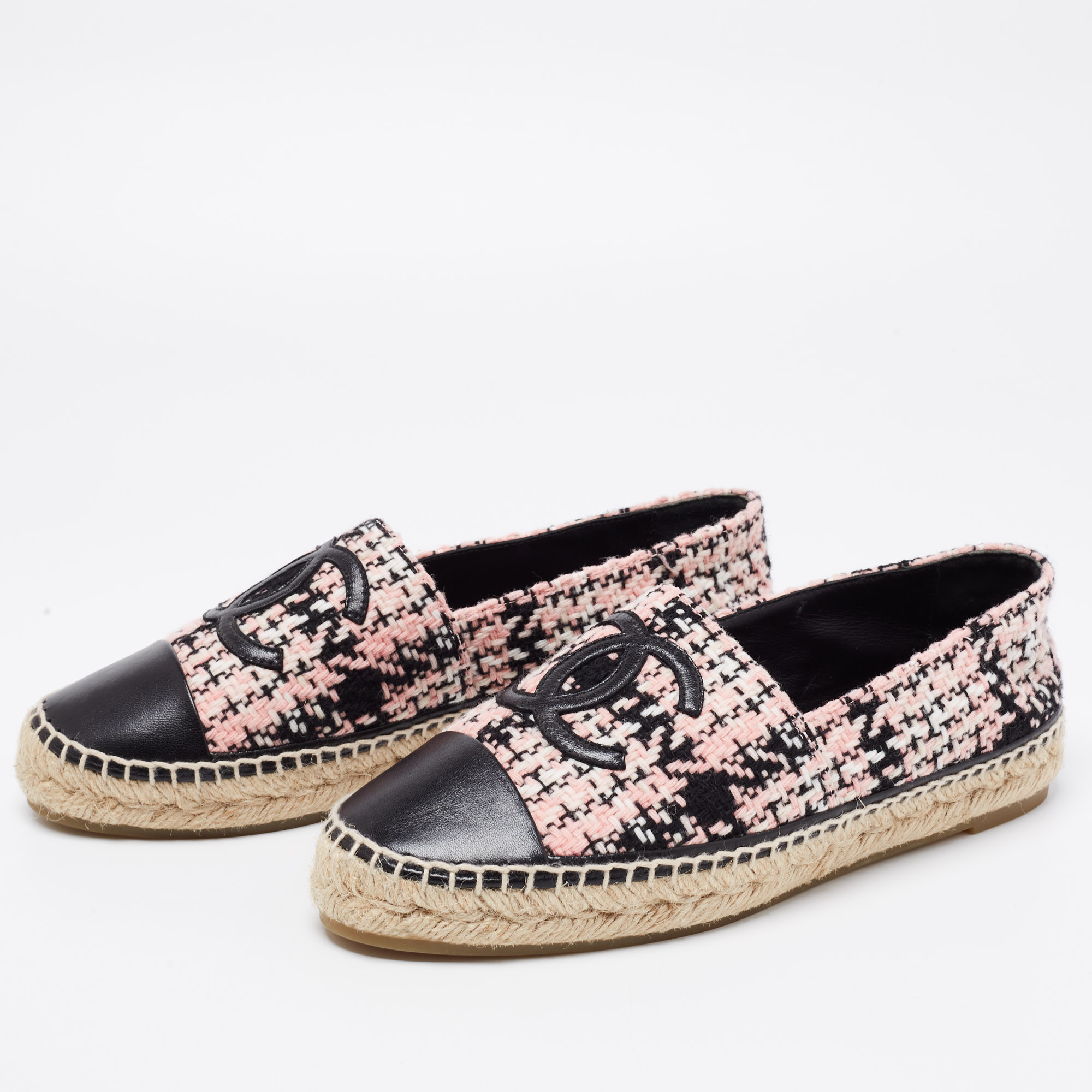 

Chanel Black/Pink Tweed And Leather CC Cap Toe Espadrille Flats Size