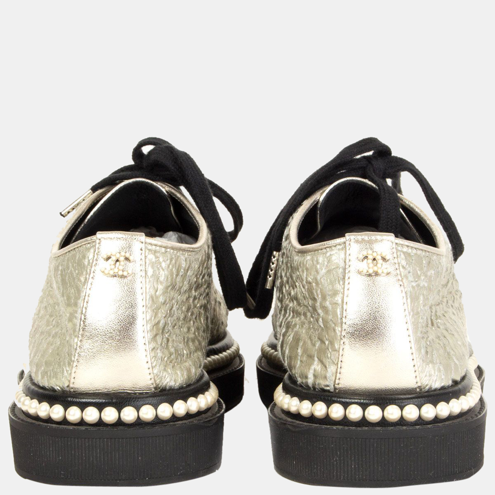

Chanel Silver/Black Pearl Embellished 2017 Platform Lace-Up Shoes EU
