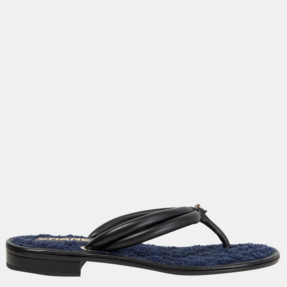 

Chanel Black/Navy Smooth Leather CC Thong Sandals EU