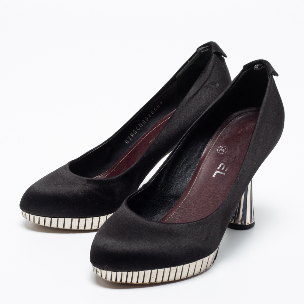 

Chanel Black Satin Platform Pumps Size