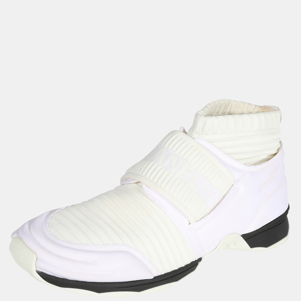 

Chanel White Stretch Fabric Sneaker EU