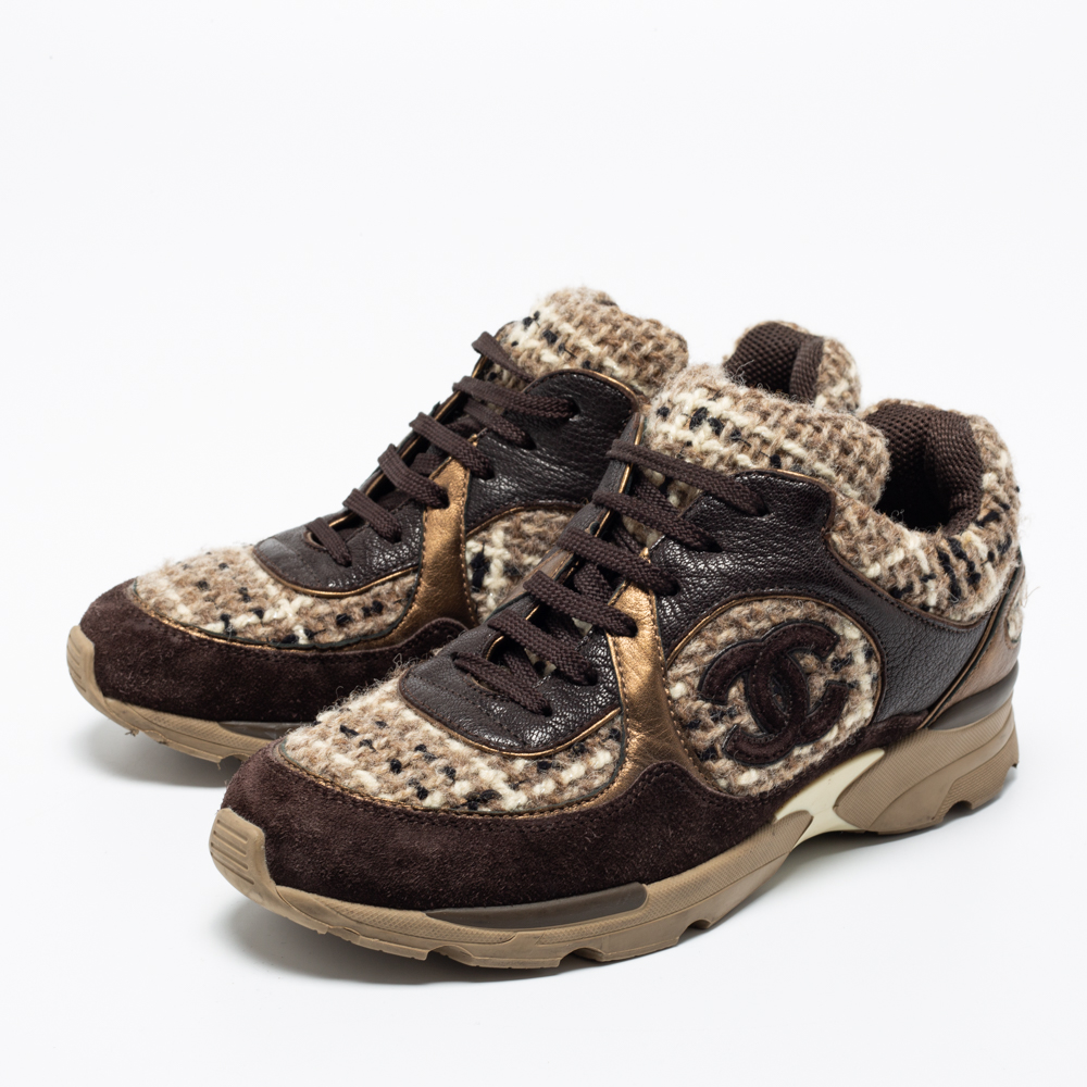 

Chanel Brown Tweed And Leather CC Low Top Sneakers Size