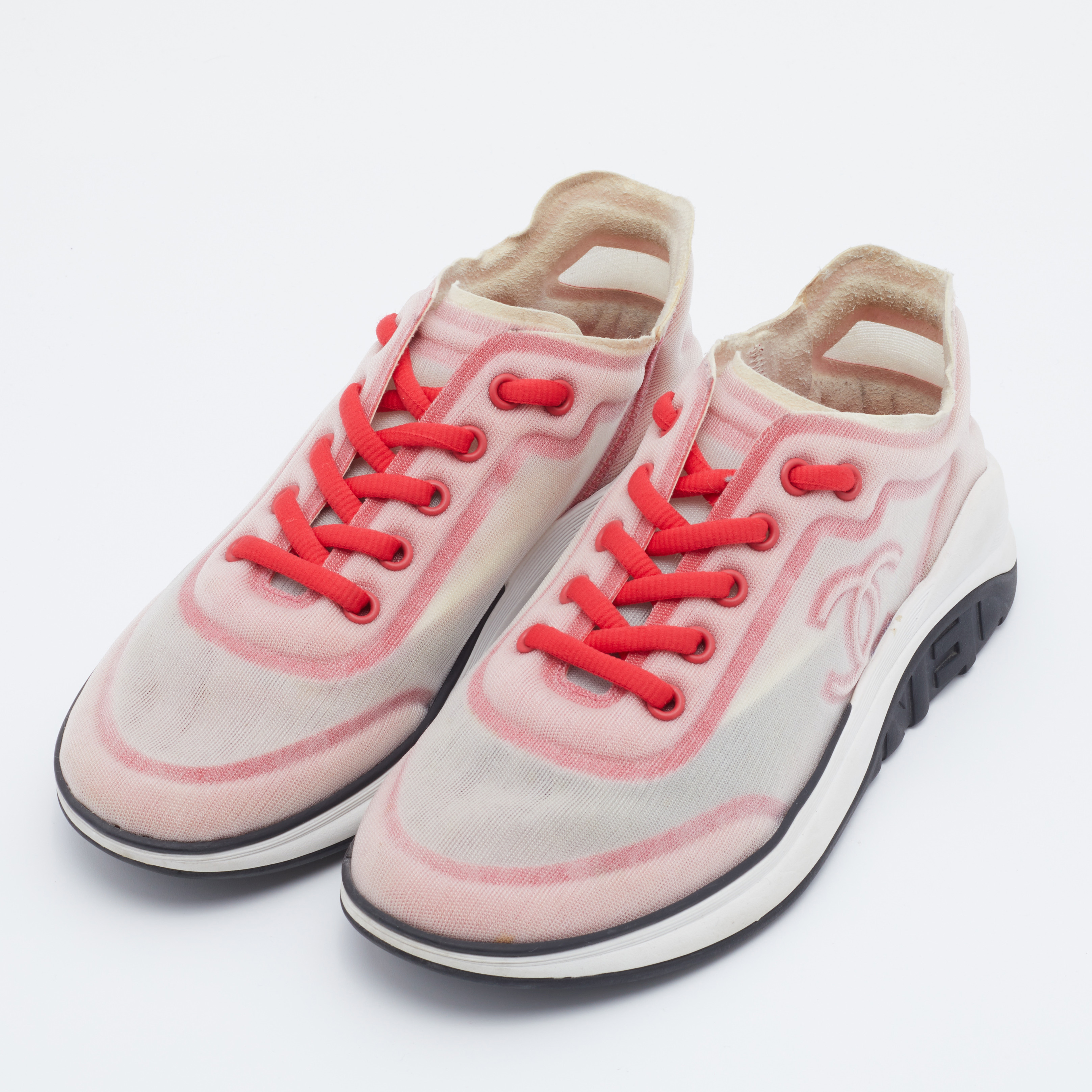 

Chanel Pink/Cream Mesh CC Low Top Lace Up Sneakers Size