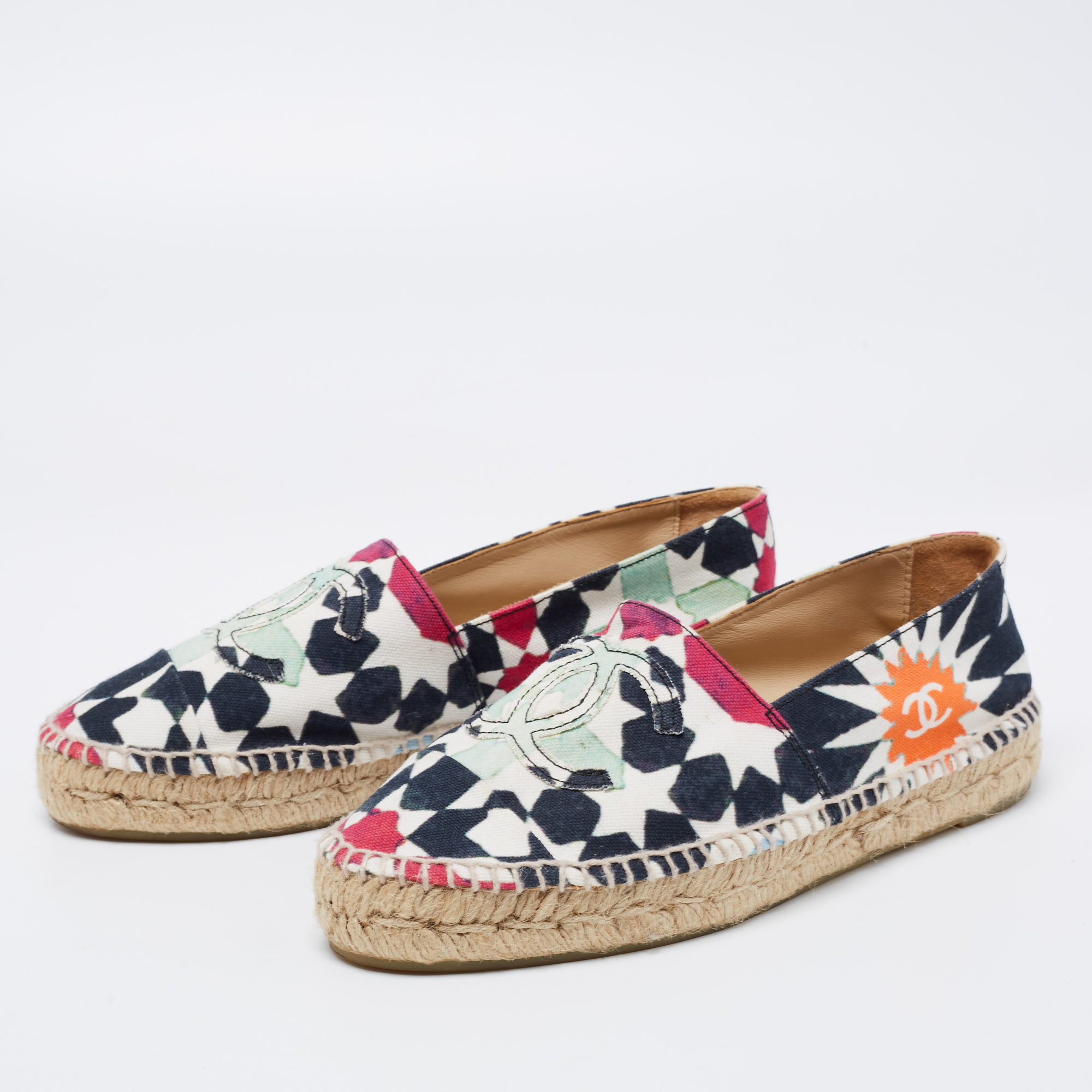 

Chanel Multicolor Print Canvas CC Cap Toe Espadrille Flats Size