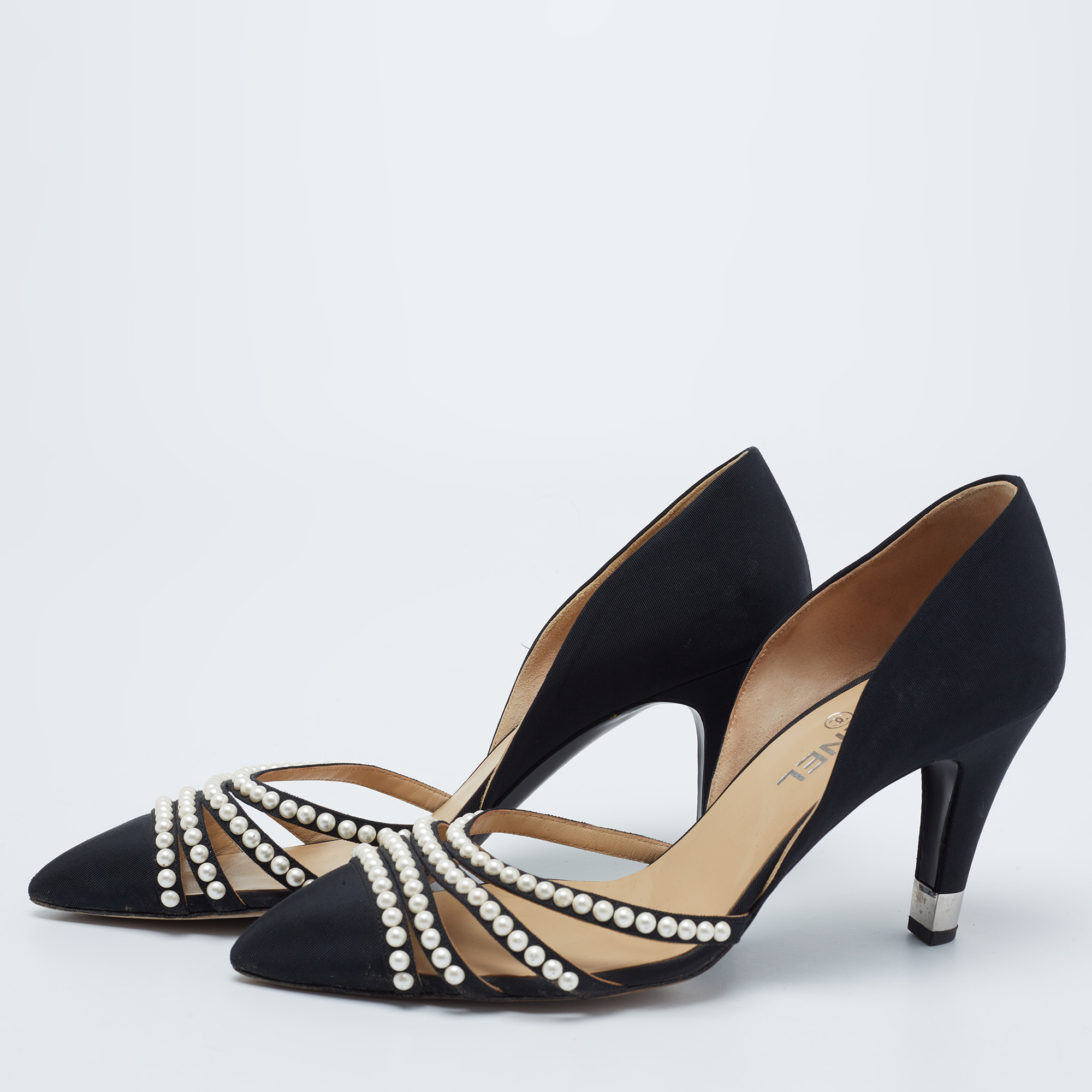 

Chanel Black Fabric Faux Pearl D'Orsay Pumps Size