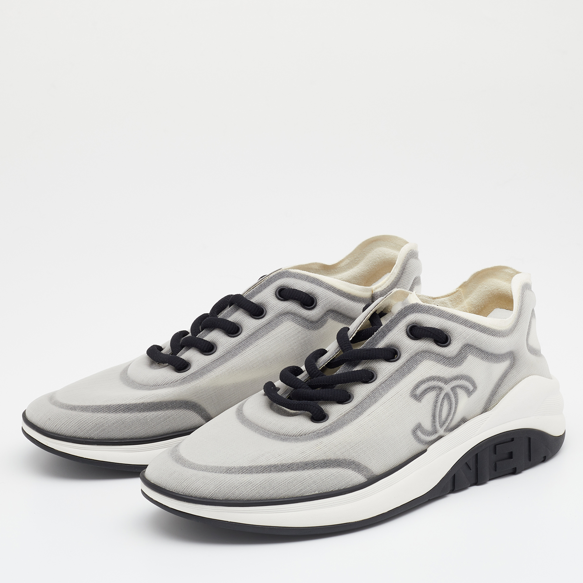 

Chanel White Mesh CC Low Top Sneakers Size