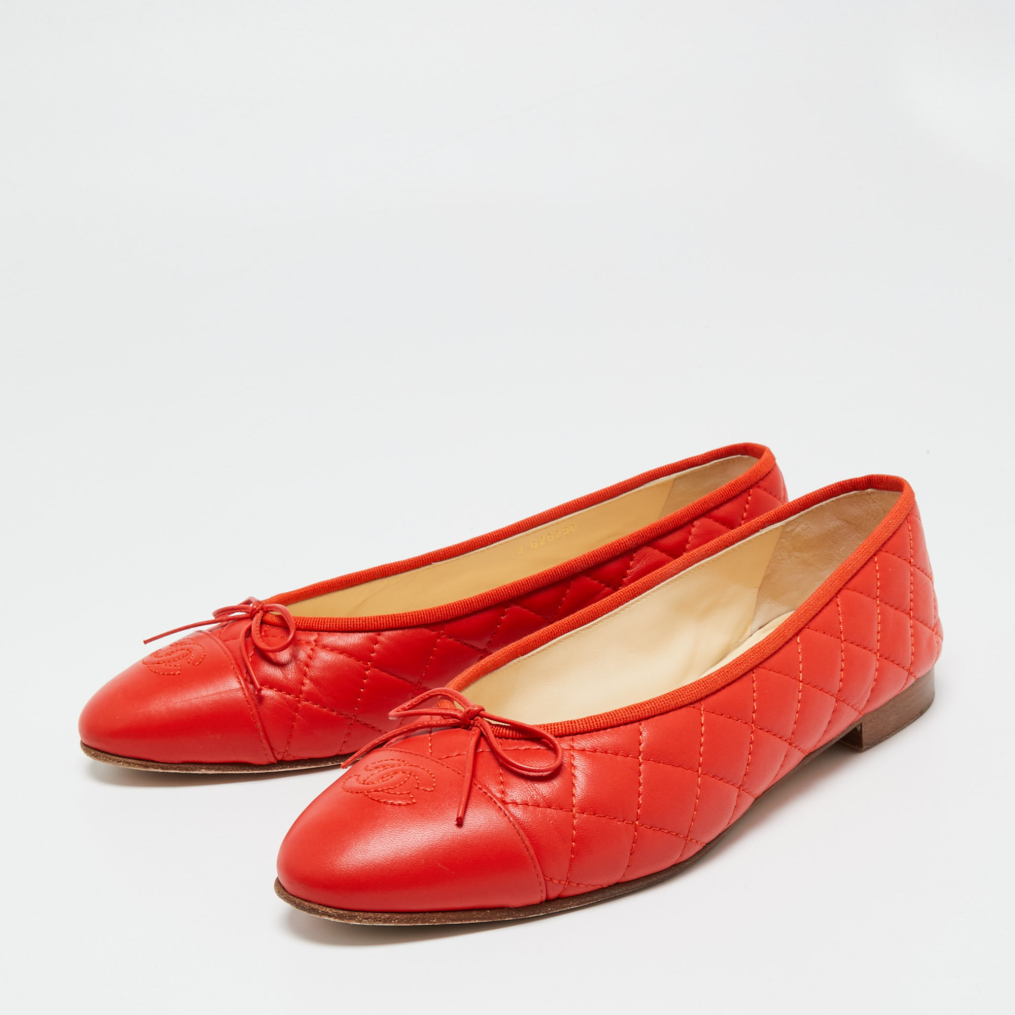 

Chanel Red Quilted Leather CC Bow Cap Toe Ballet Flats Size