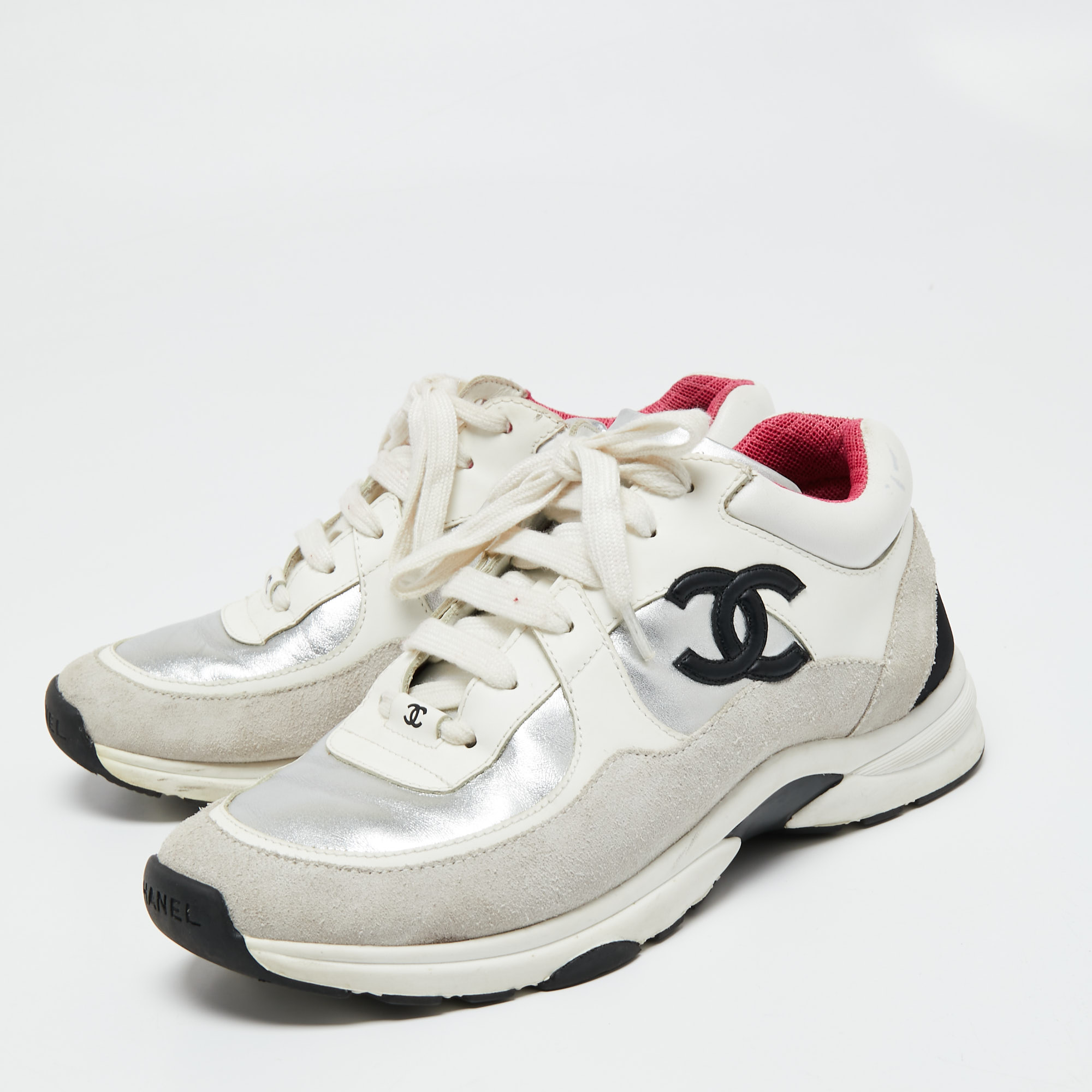 

Chanel Multicolor Suede And Leather CC Low Top Sneakers Size