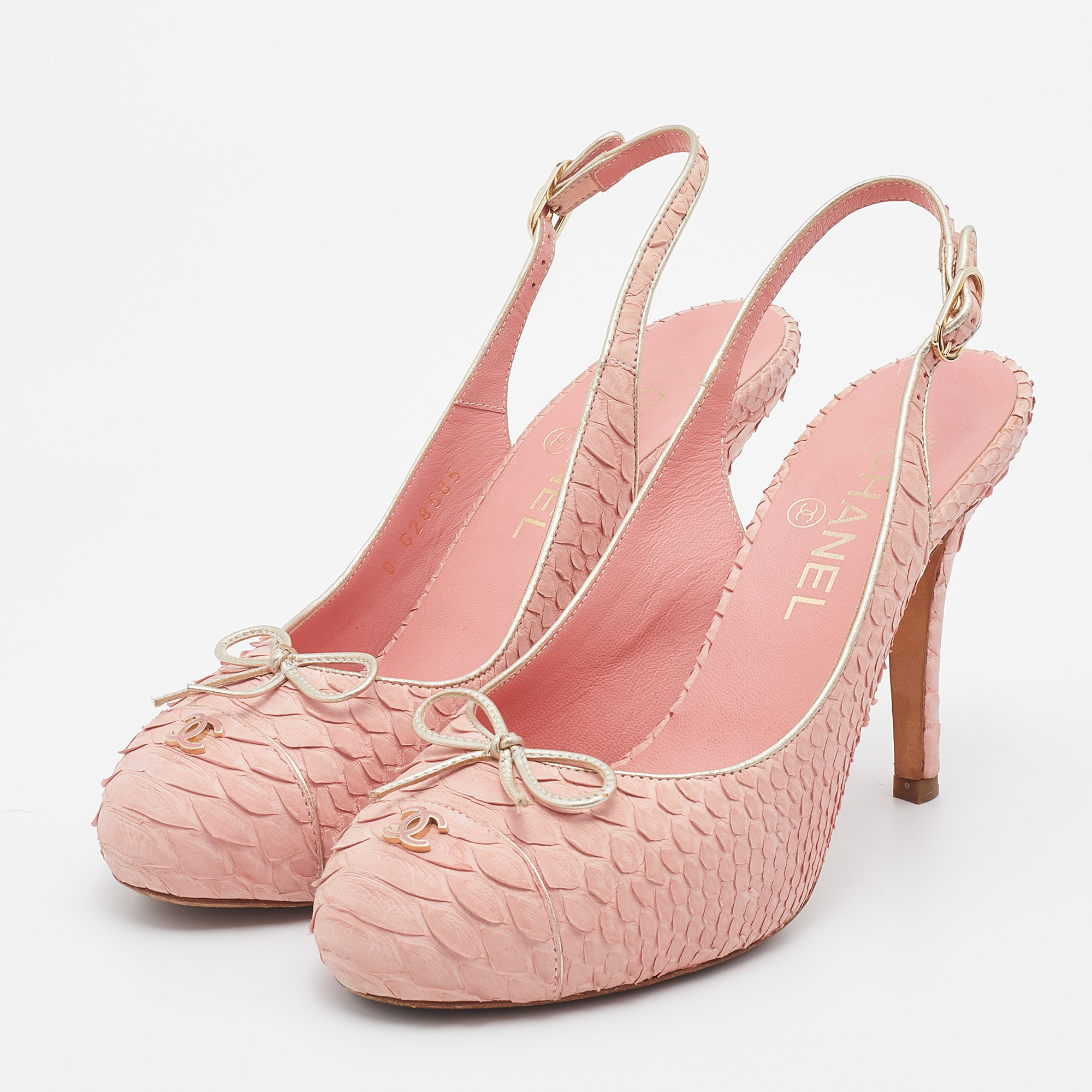 

Chanel Peach Pink Python Leather CC Bow Cap Toe Slingback Sandals Size