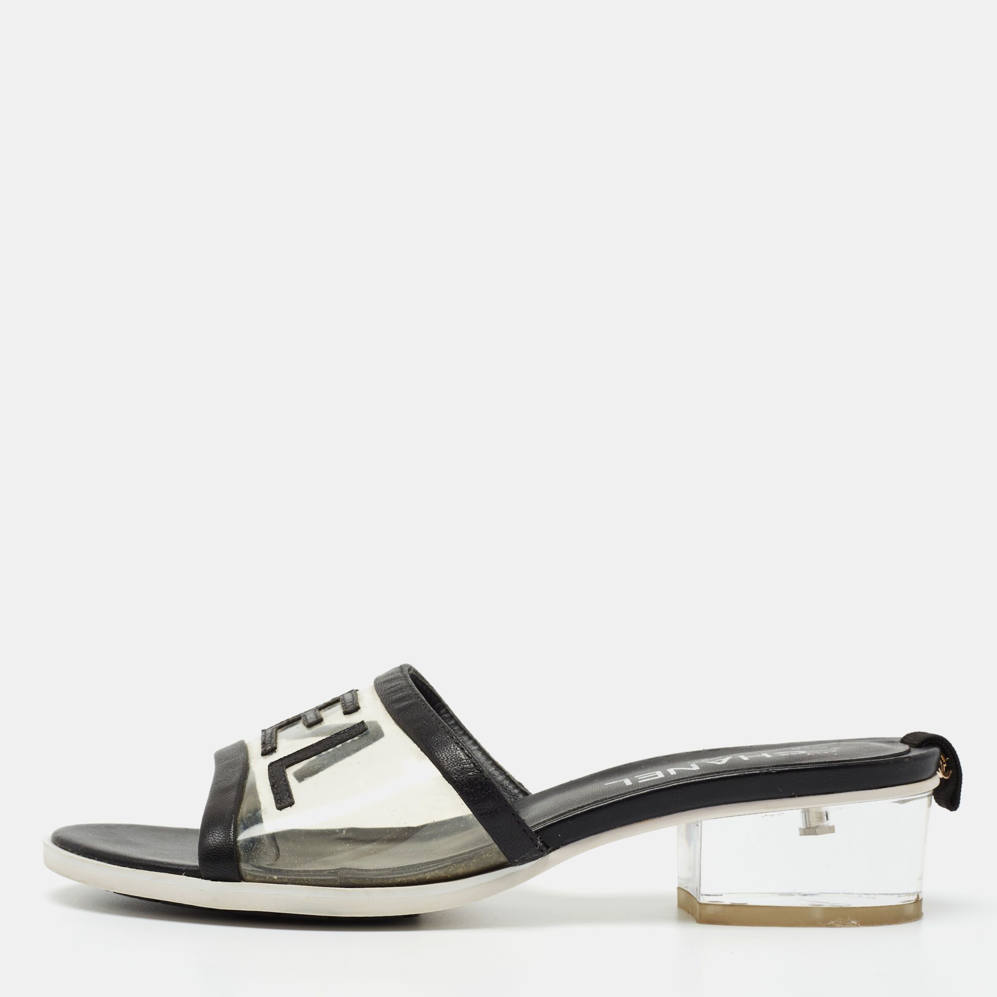 Pre Owned Chanel Black Leather and PVC Logo Slide Sandals Size 39