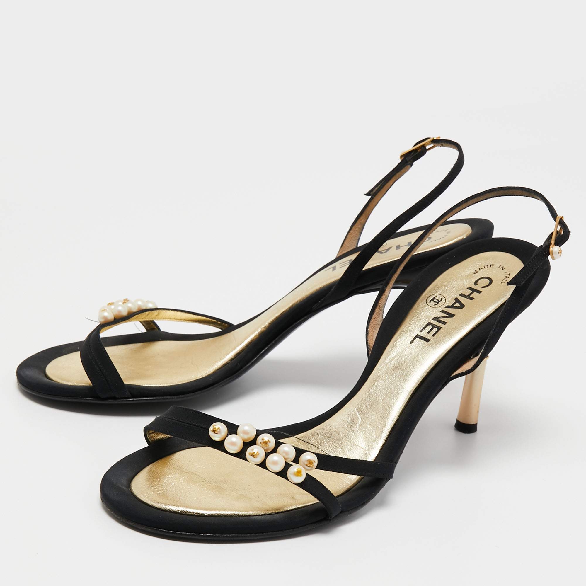 

Chanel Black Canvas Pearl Embellished Slingback Sandals Size
