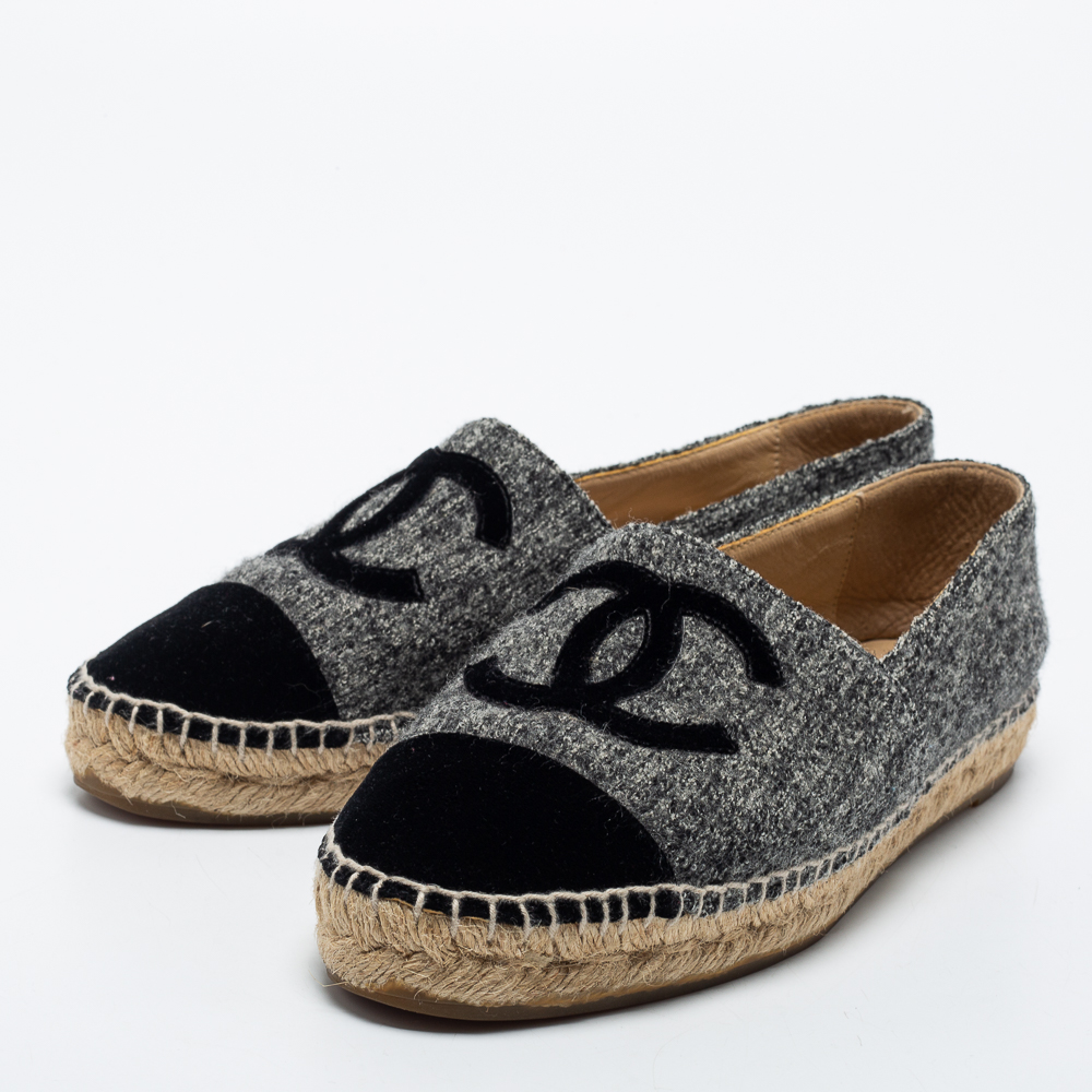 

Chanel Grey/Black Wool and Velvet CC Cap Toe Espadrille Flats Size