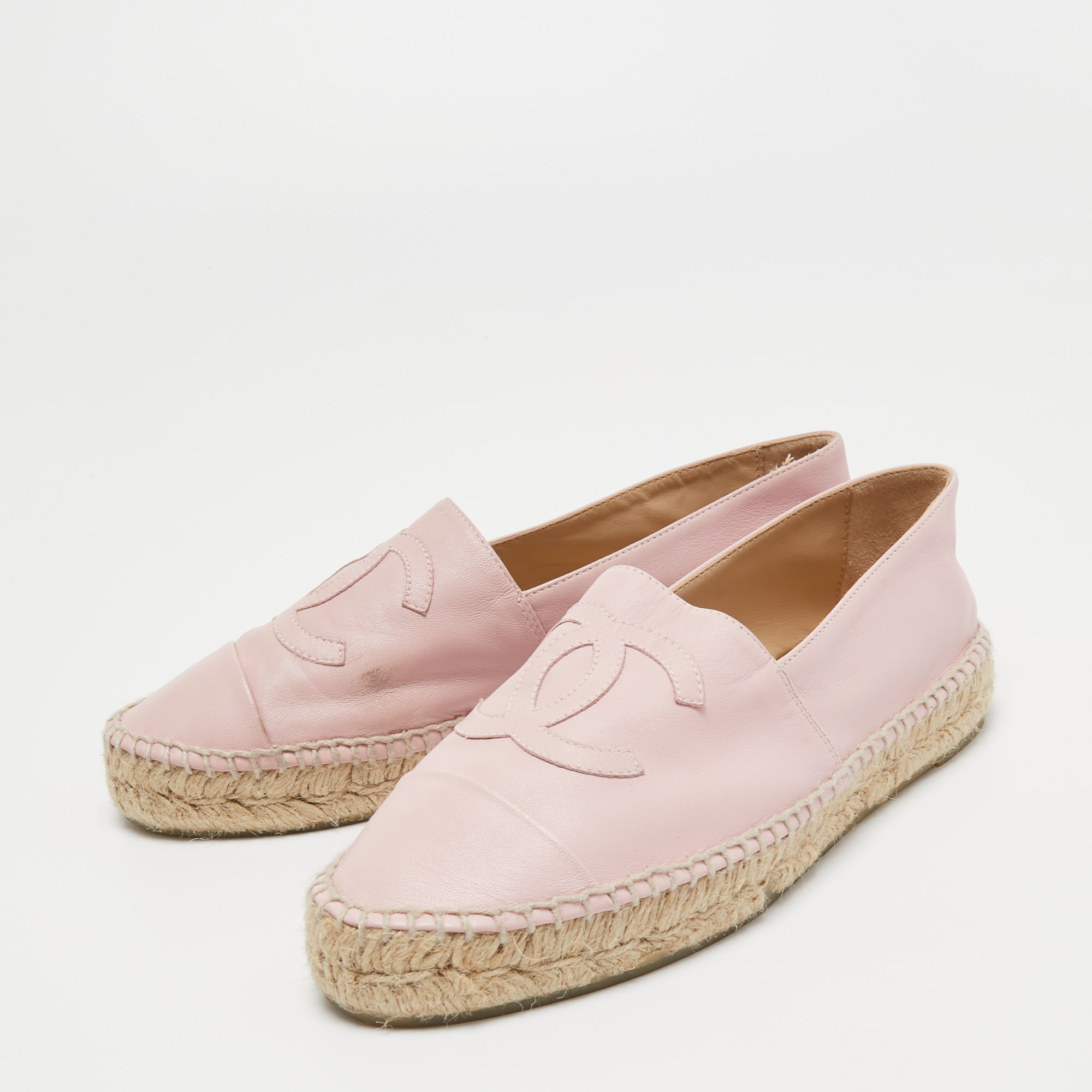

Chanel Pink Leather CC Espadrille Flats Size