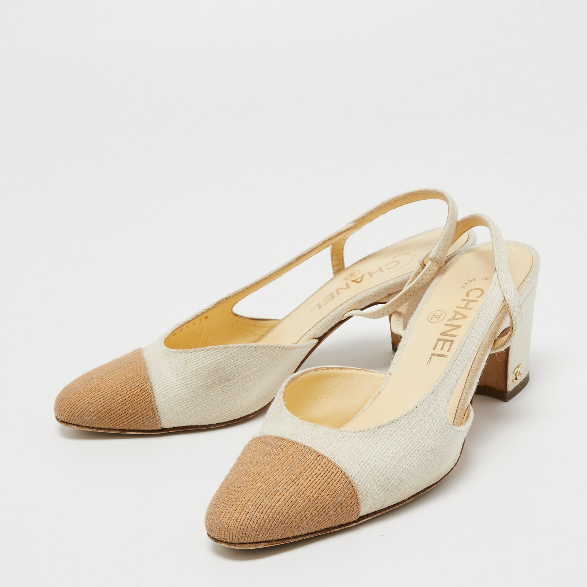 

Chanel White/Beige Fabric D'orsay Slingback Pumps Size