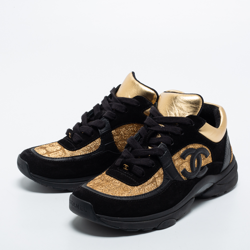 

Chanel Black/Gold Suede and Leather CC Low Top Sneakers Size