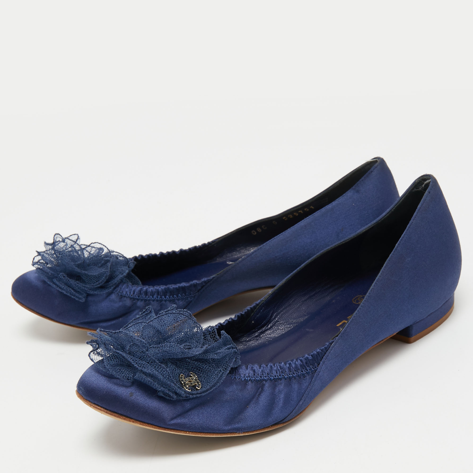 

Chanel Blue Satin Lace Bow Ballet Flats Size