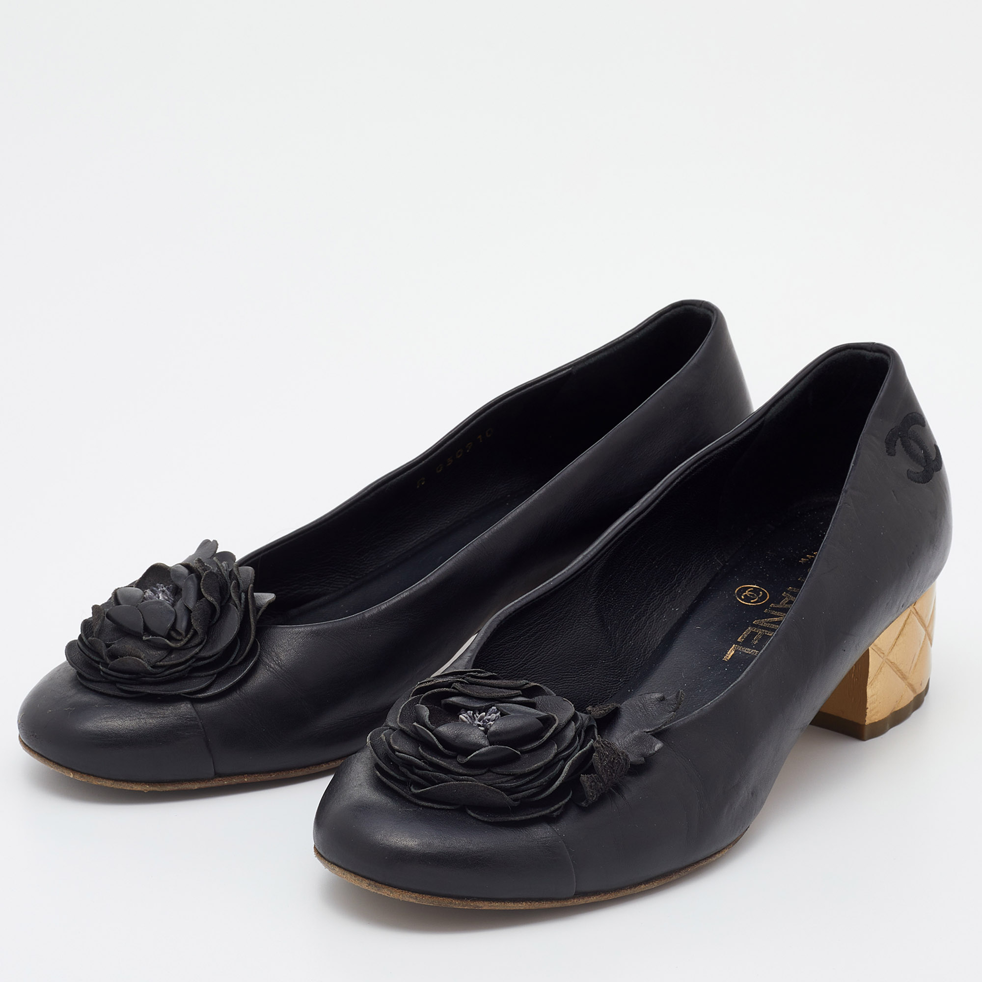 

Chanel Black Leather Camellia Block Heel Pumps Size