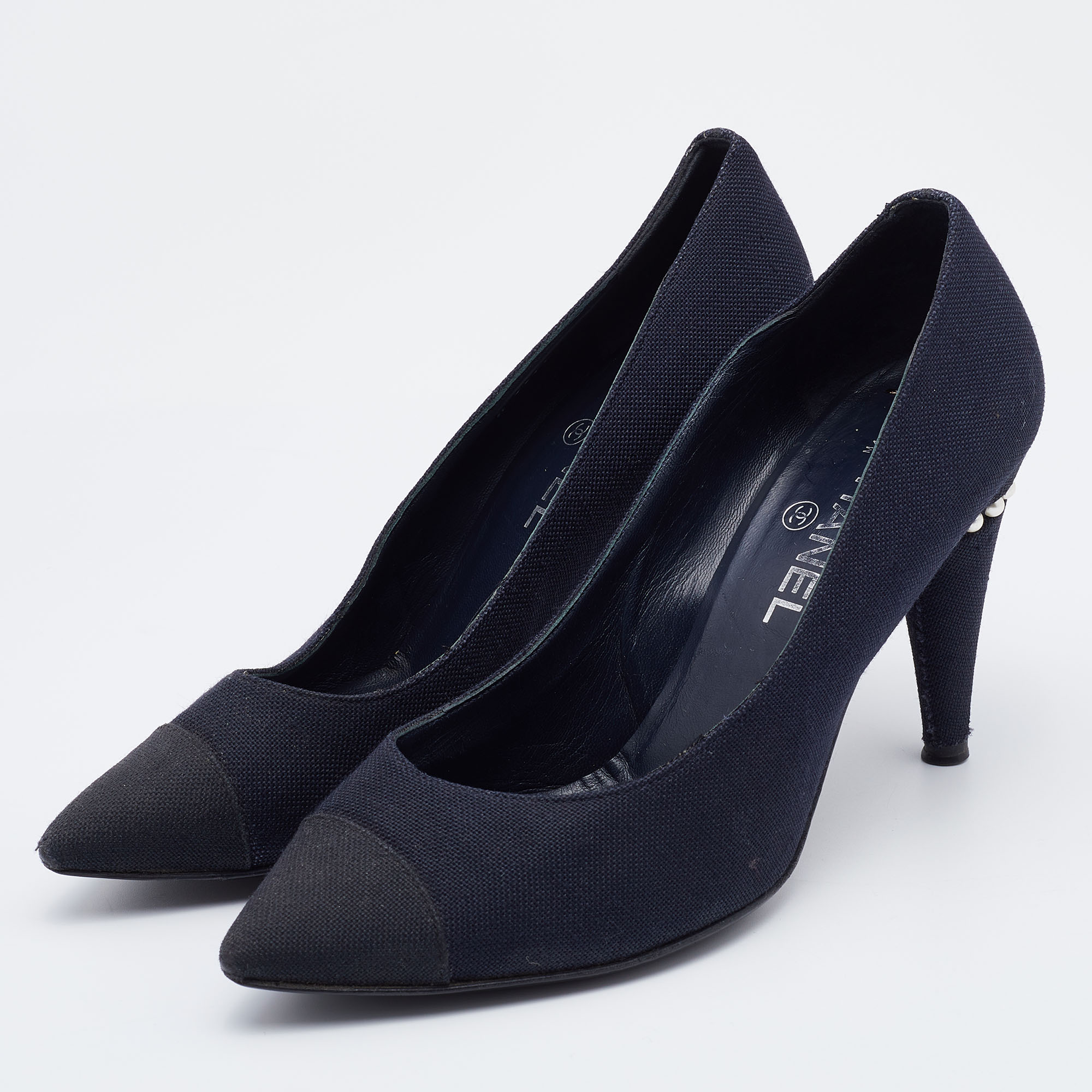 

Chanel Navy Blue Canvas Embellished Pointed Toe Pumps Size