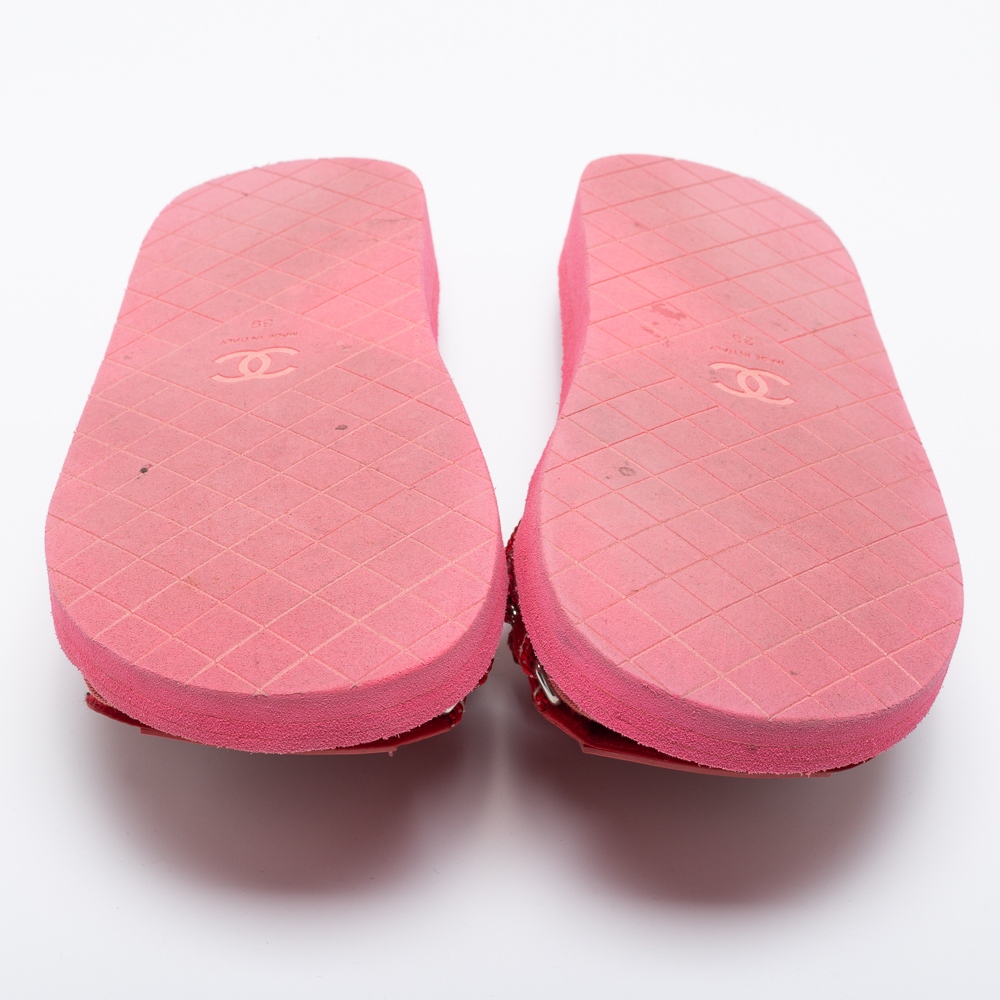 Clear pink sale chanel slides