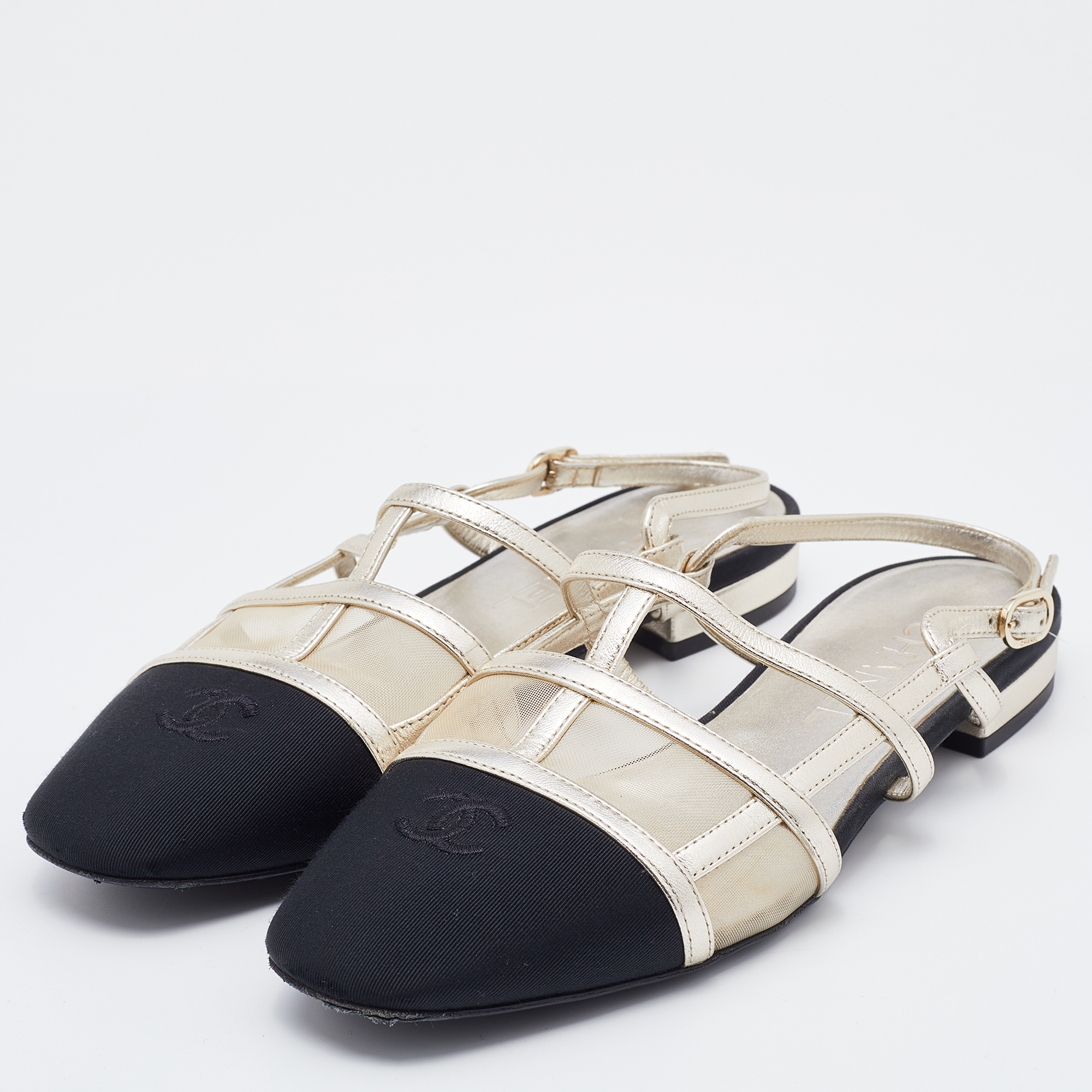 

Chanel Black/Silver Fabric, Mesh and Leather CC Slingback Flat Sandals Size
