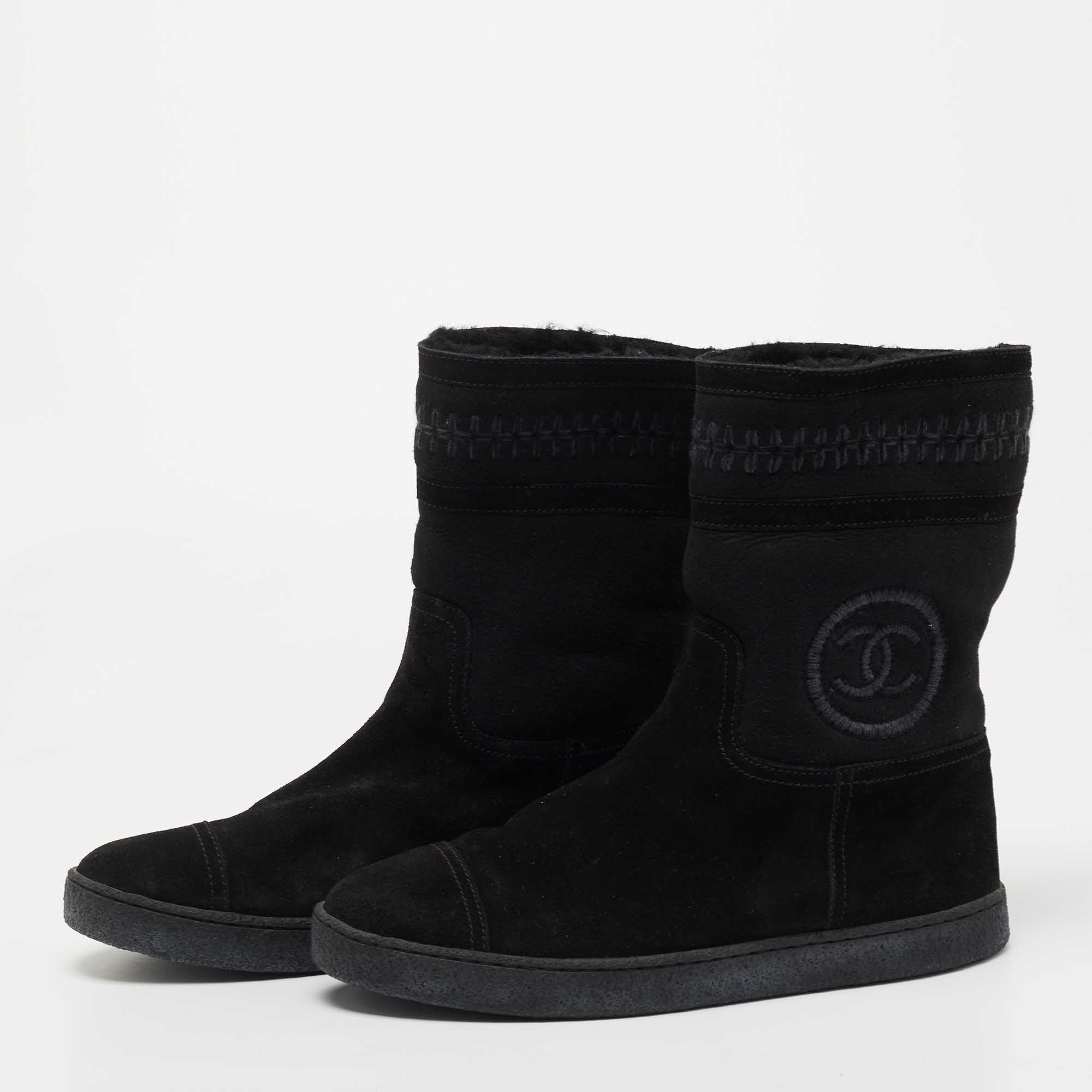 

Chanel Black Suede Interlocking CC Logo Ankle Boots Size